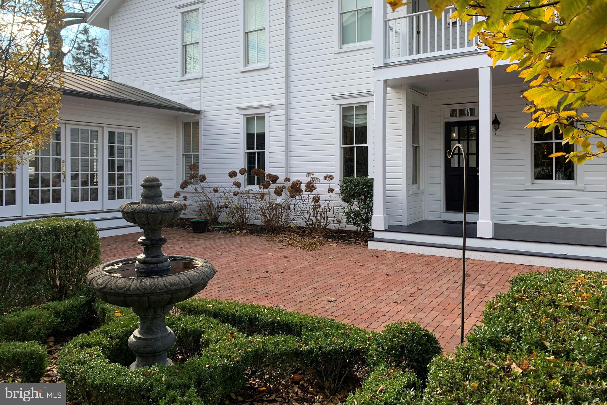 HISTORIC DISTRICT - Residential