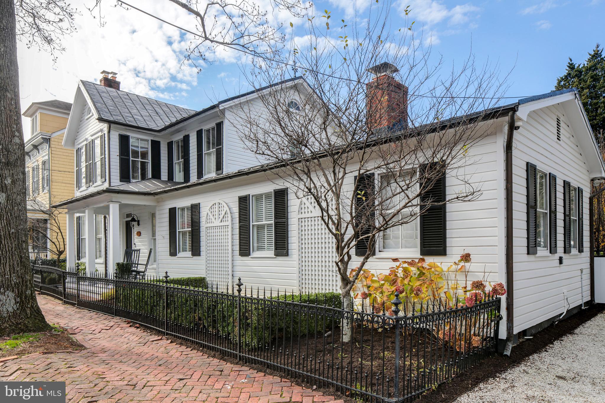 HISTORIC DISTRICT - Residential