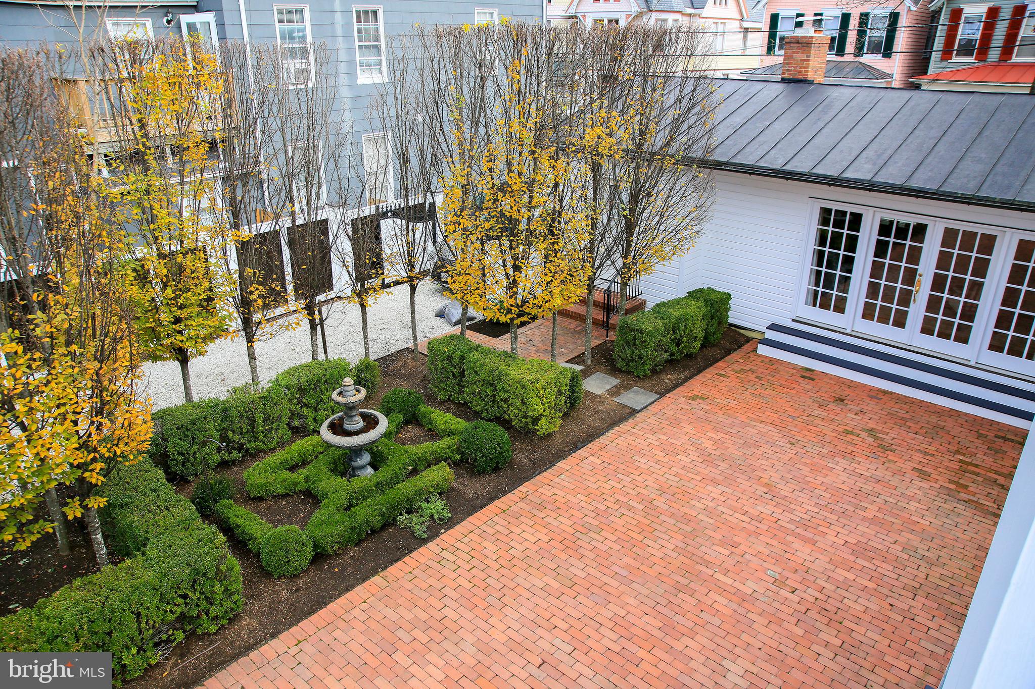 HISTORIC DISTRICT - Residential