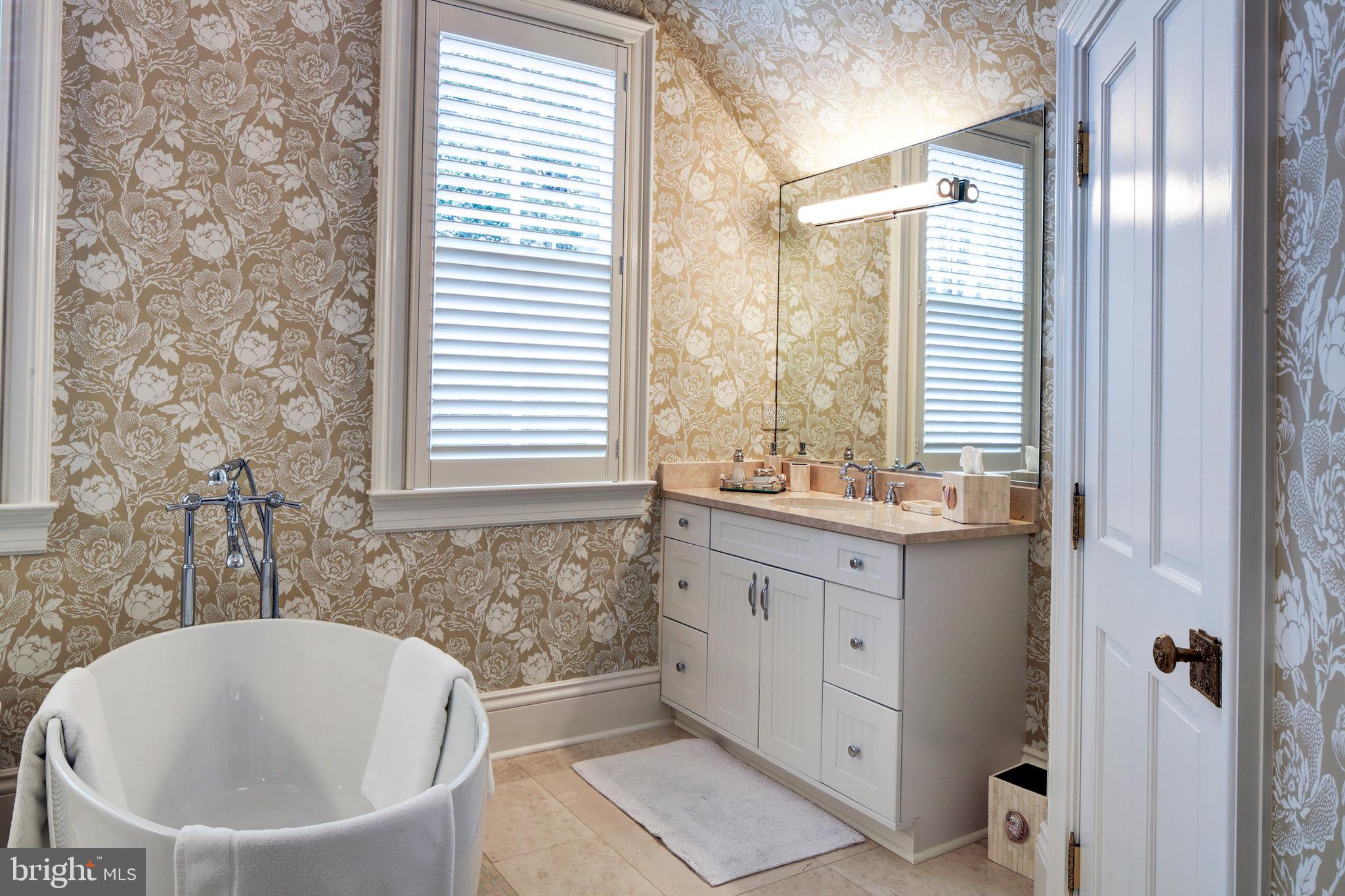 HISTORIC DISTRICT - Residential