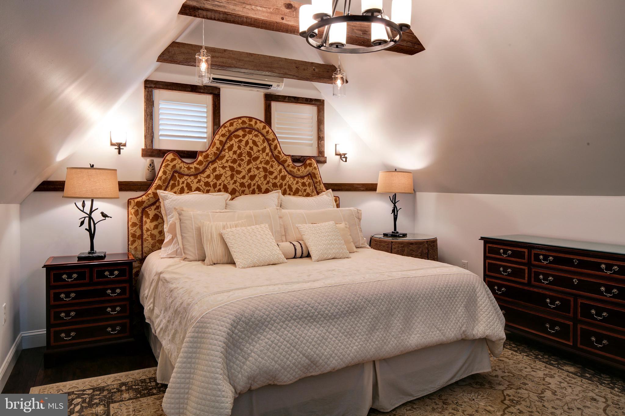 HISTORIC DISTRICT - Residential