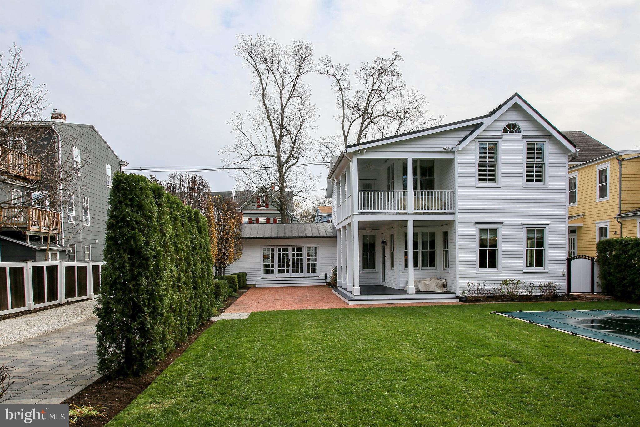 HISTORIC DISTRICT - Residential