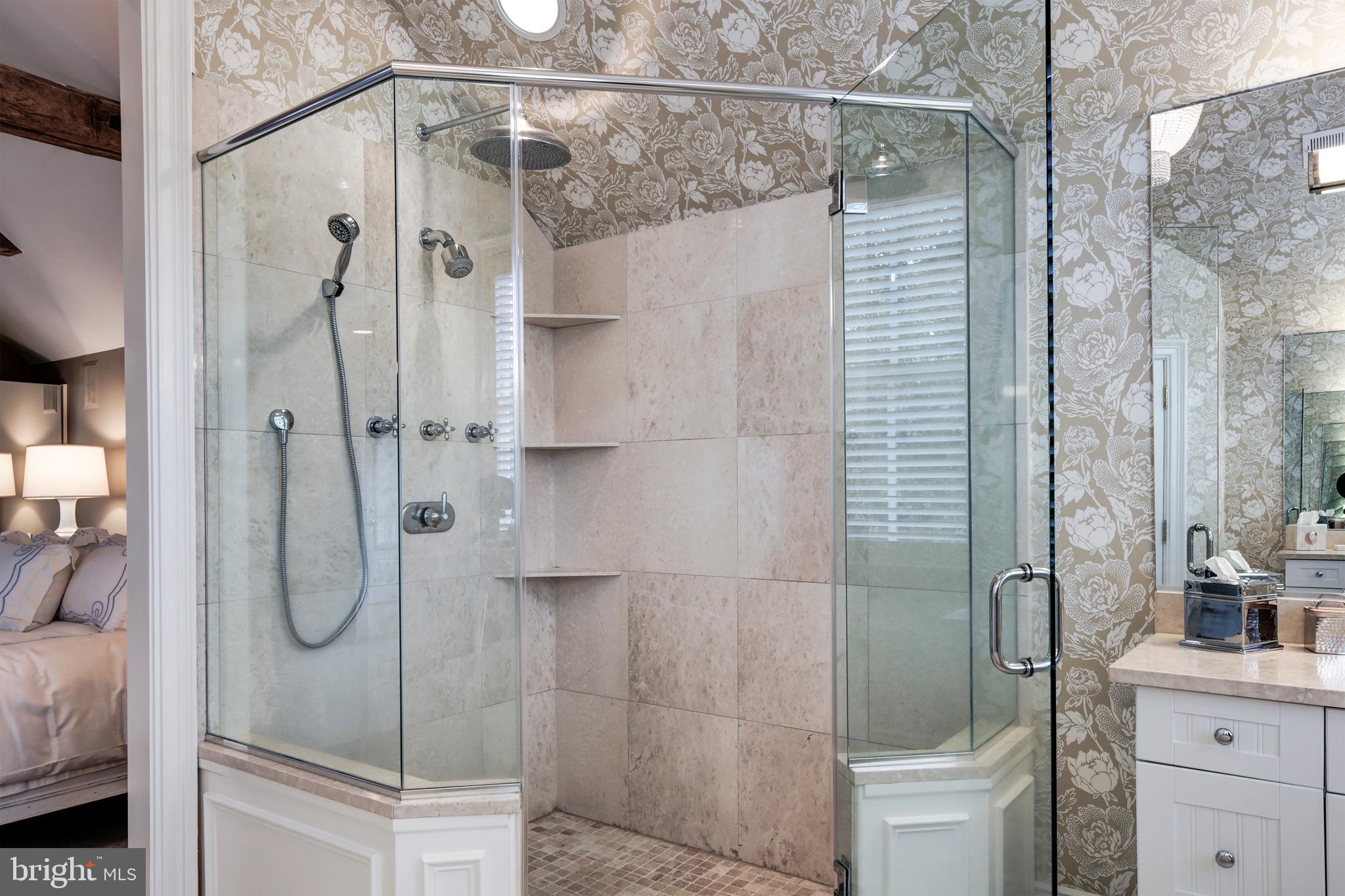 HISTORIC DISTRICT - Residential