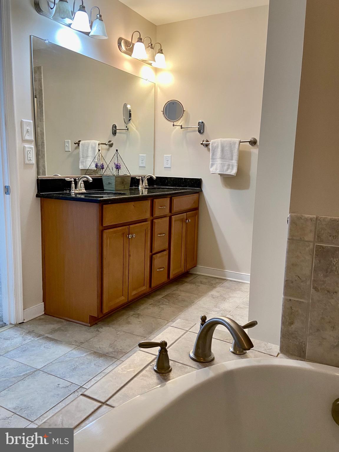 HONEY MEADOWS - Residential