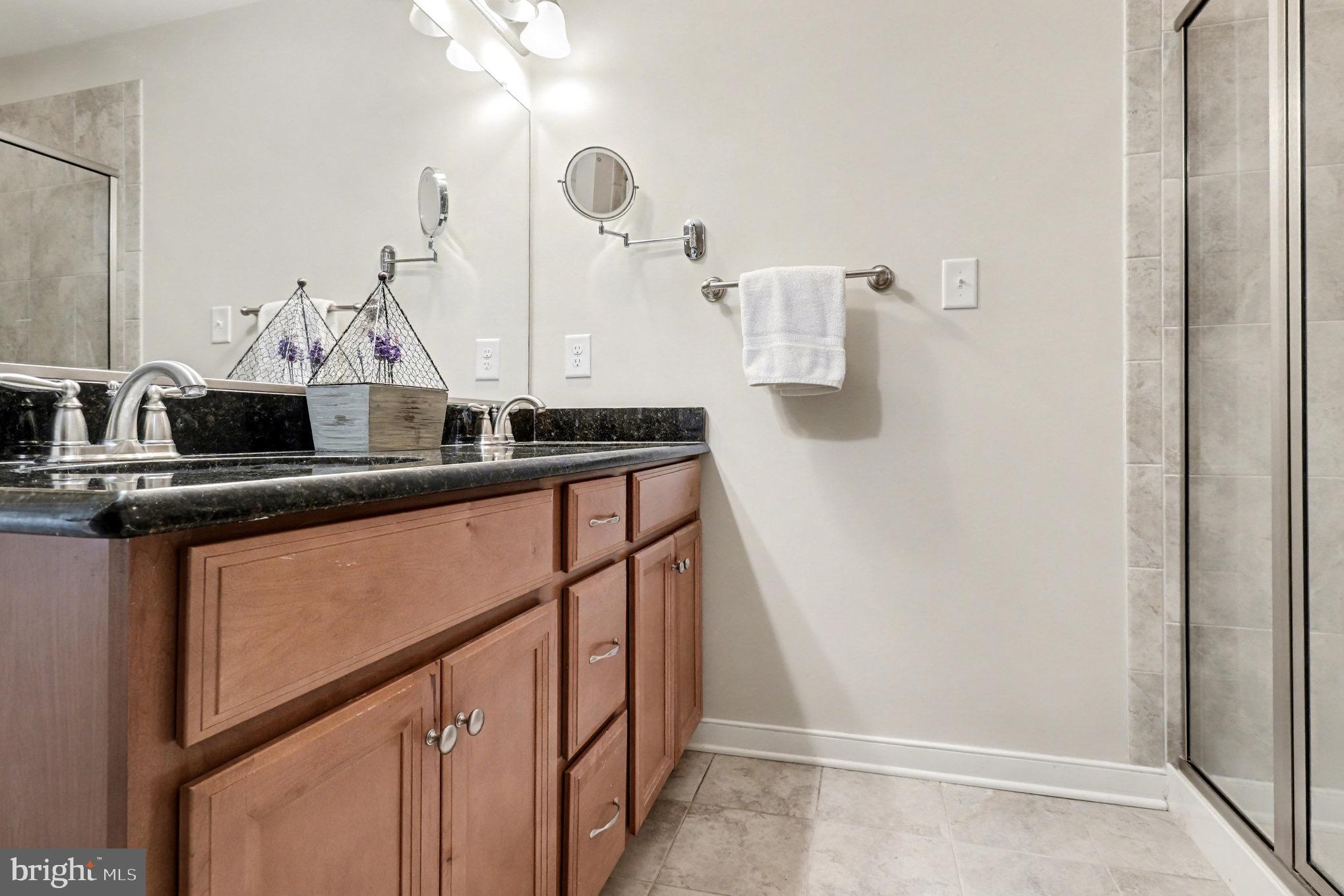 HONEY MEADOWS - Residential