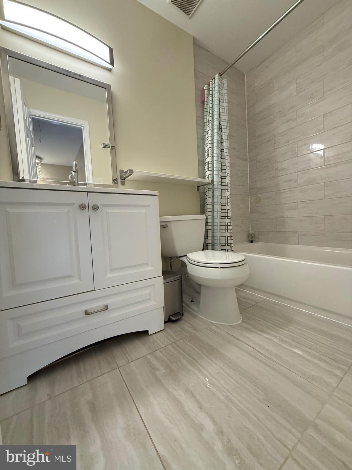 TERRACE TOWNE HOMES OF GUNSTON - Residential