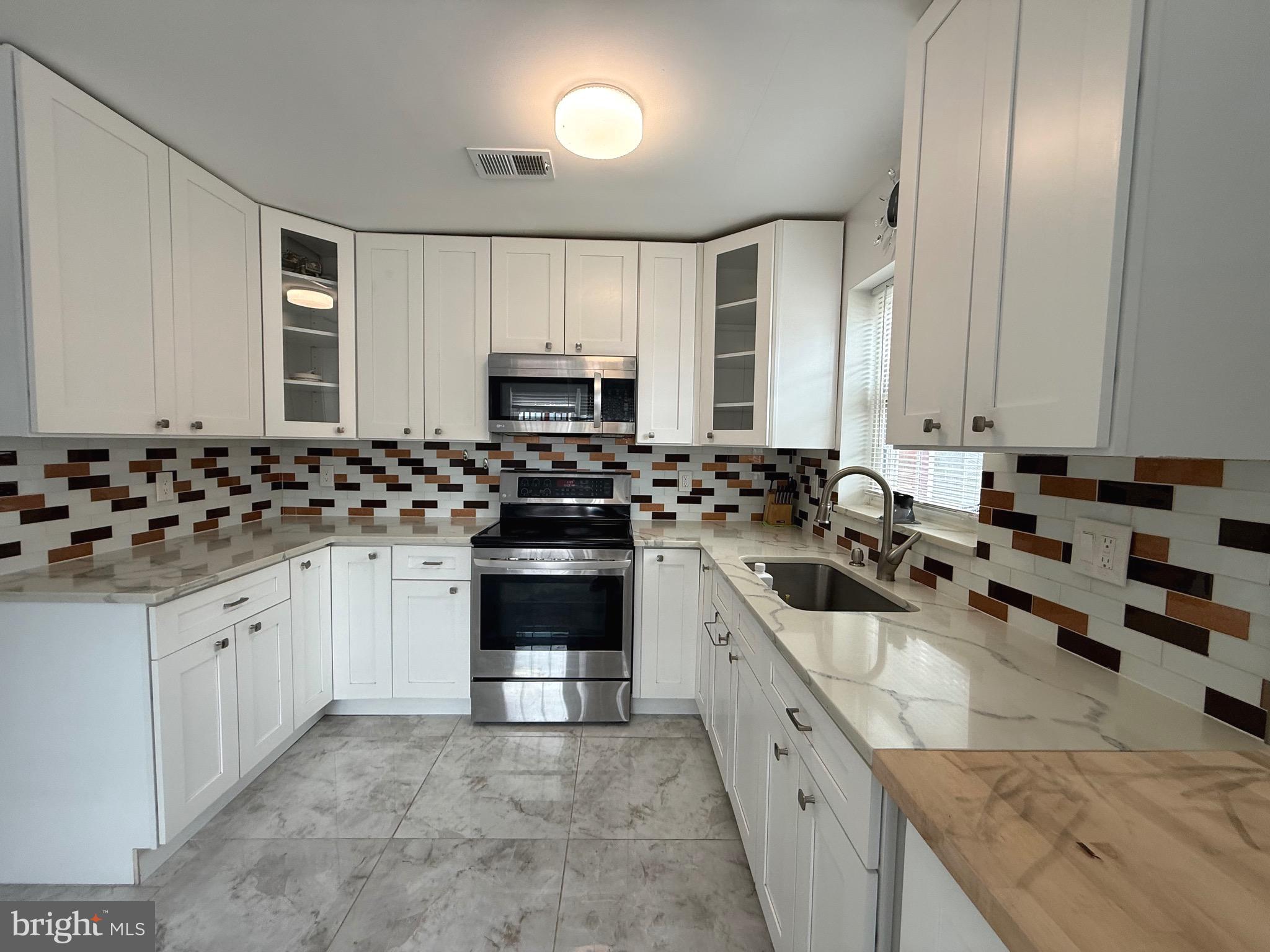 9526 HAGEL CIRCLE 06/A