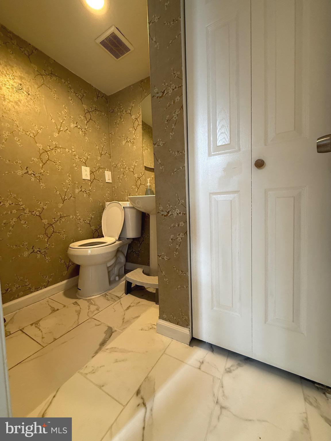 TERRACE TOWNE HOMES OF GUNSTON - Residential