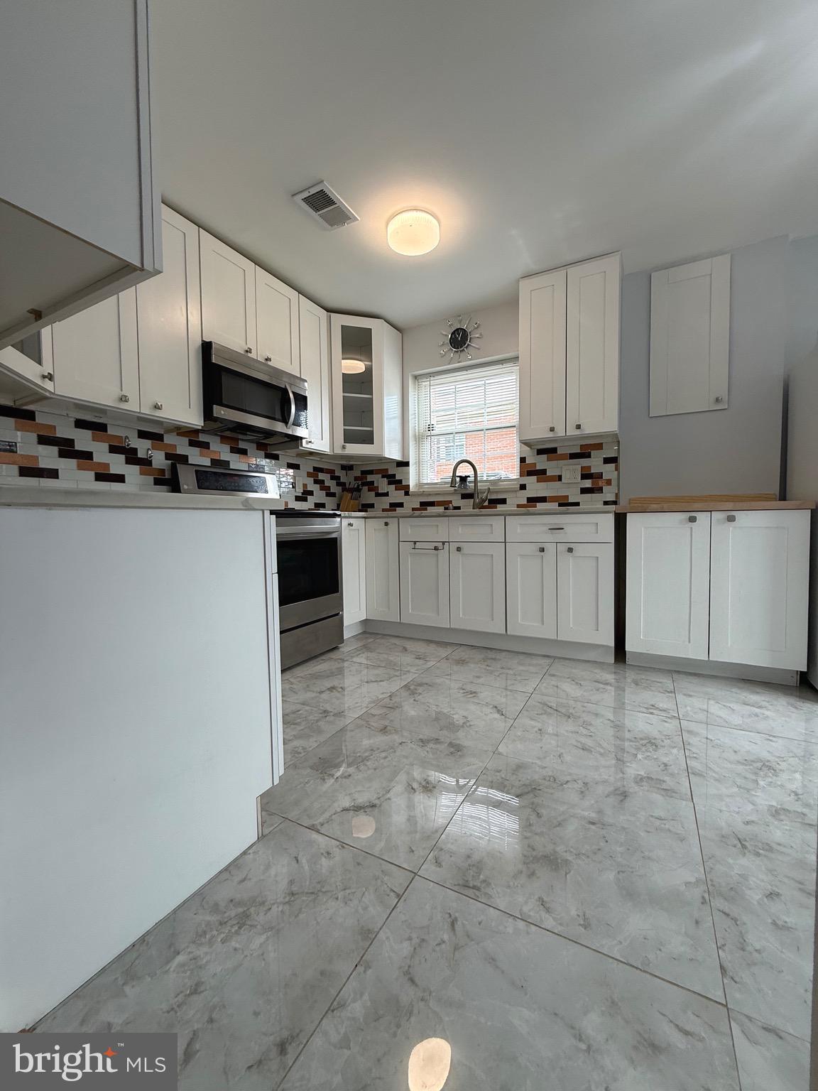 9526 HAGEL CIRCLE 06/A