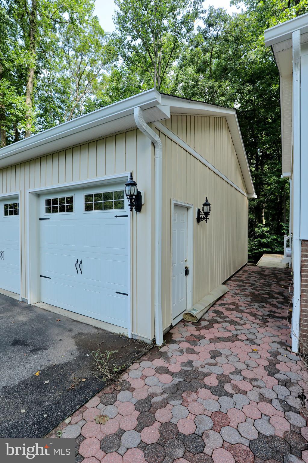 HOMELAND - Residential