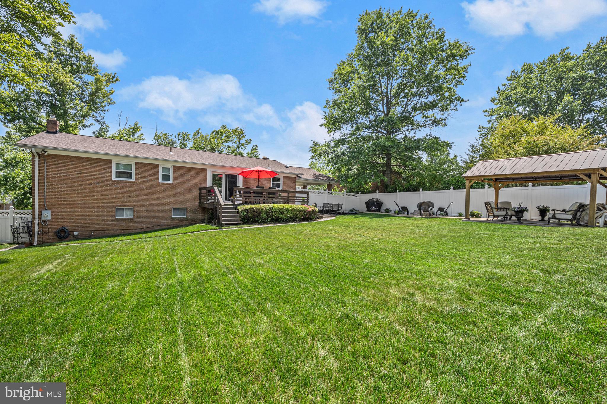 CRESTVIEW MANOR - Residential