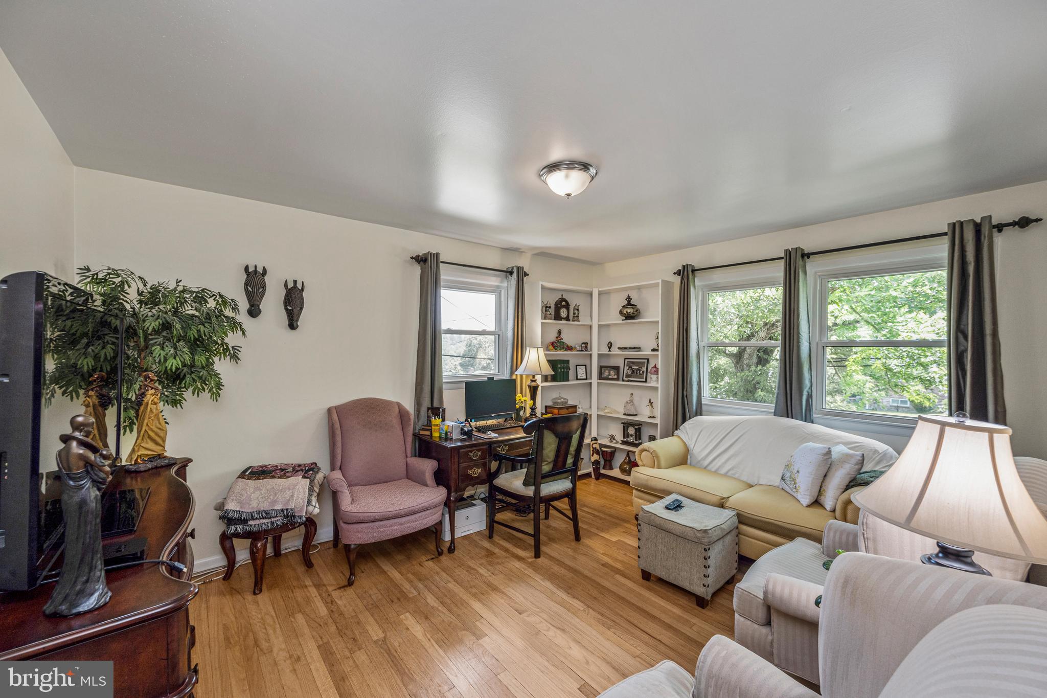 CRESTVIEW MANOR - Residential