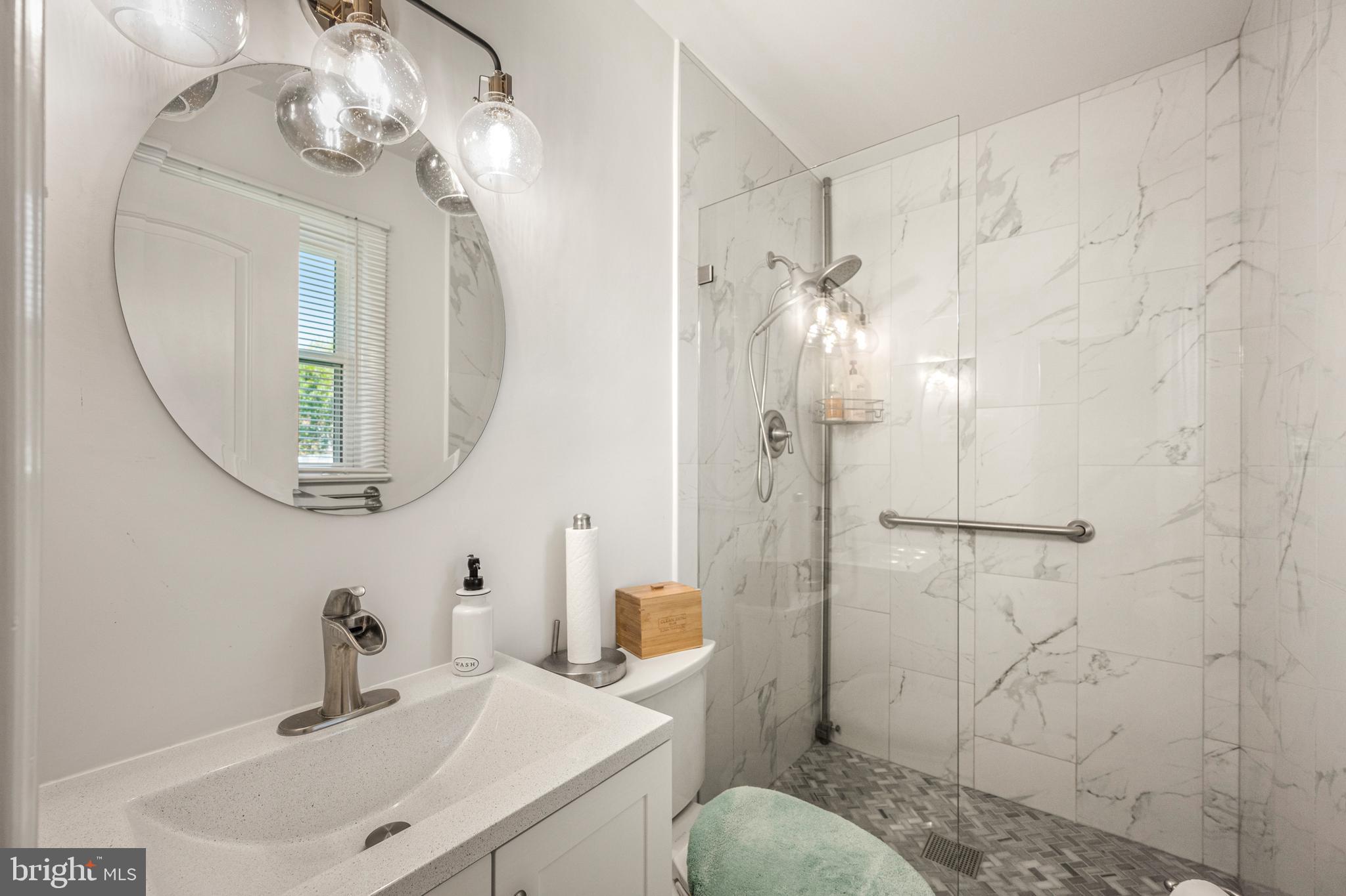 CRESTVIEW MANOR - Residential