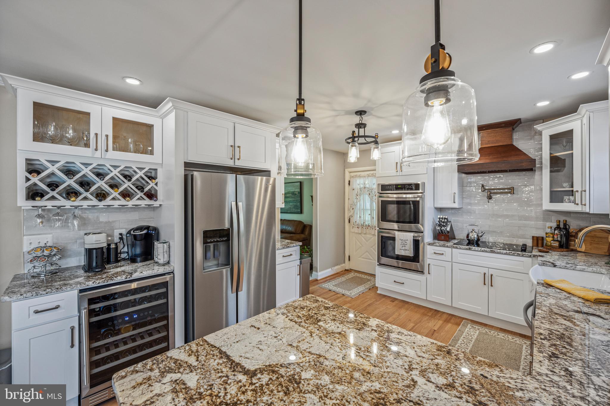 CRESTVIEW MANOR - Residential