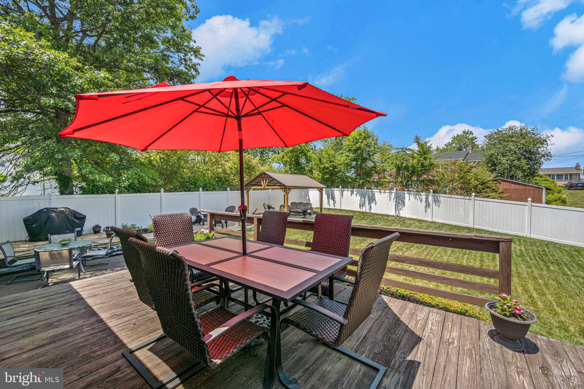 CRESTVIEW MANOR - Residential