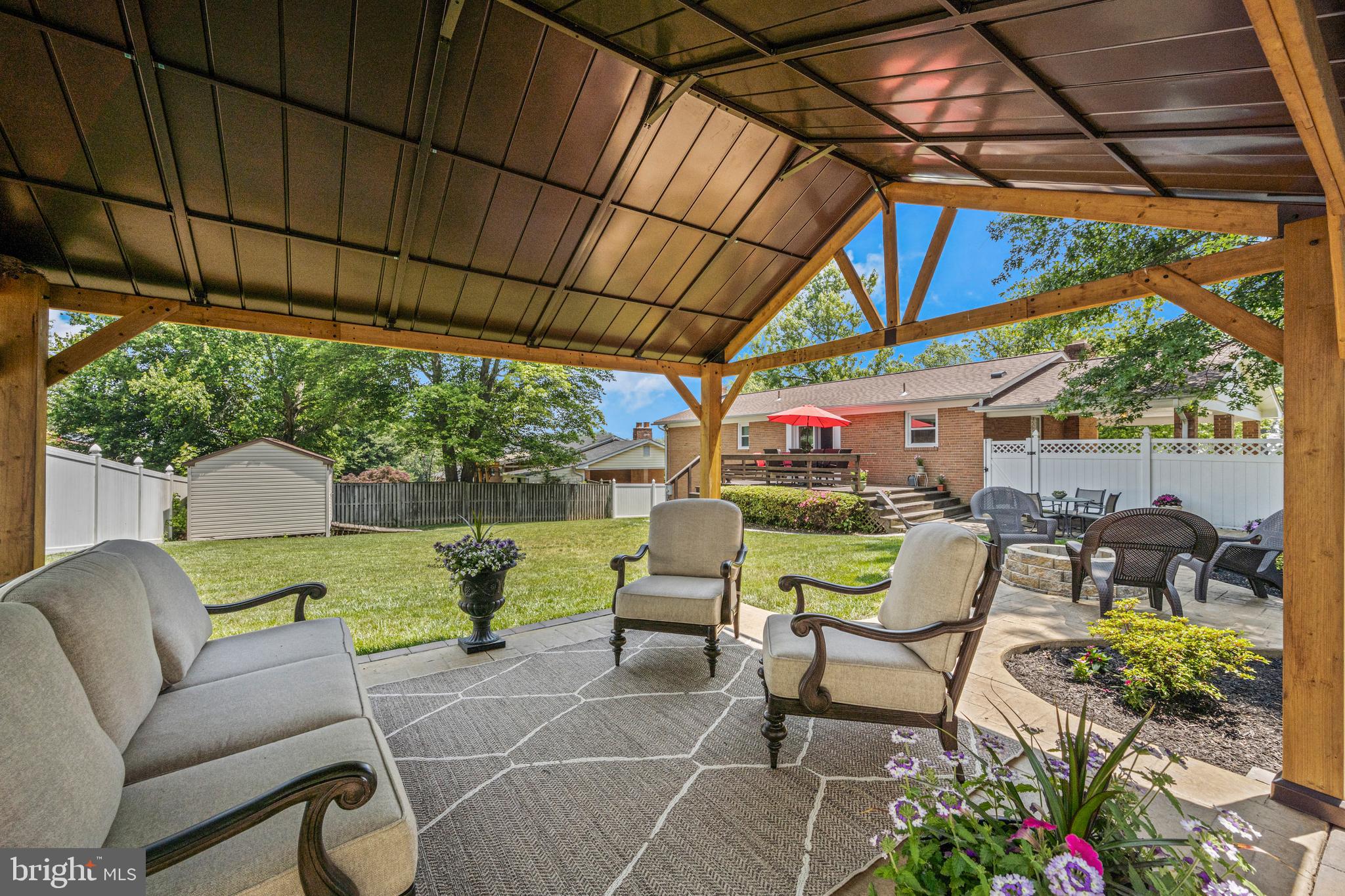 CRESTVIEW MANOR - Residential