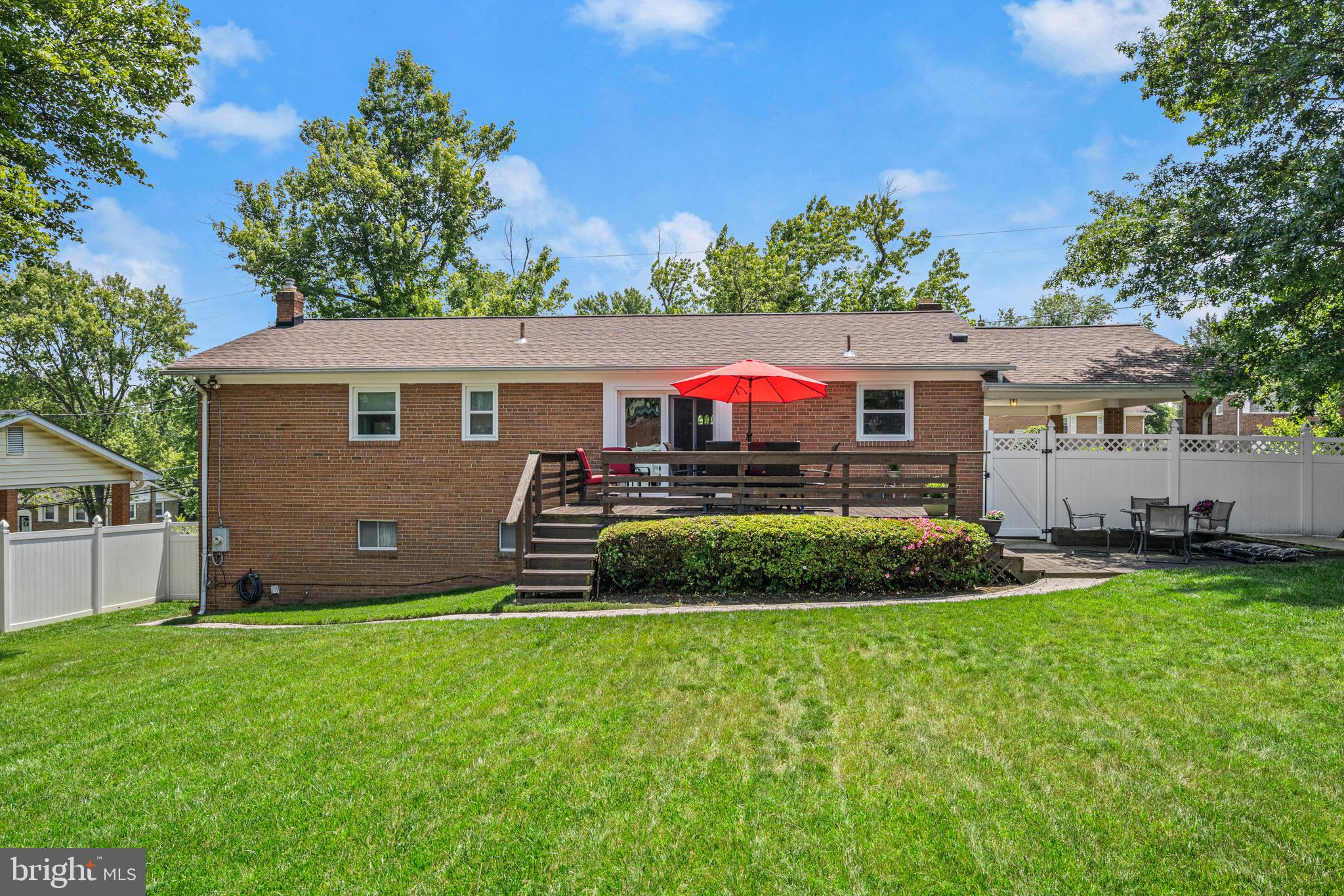 CRESTVIEW MANOR - Residential