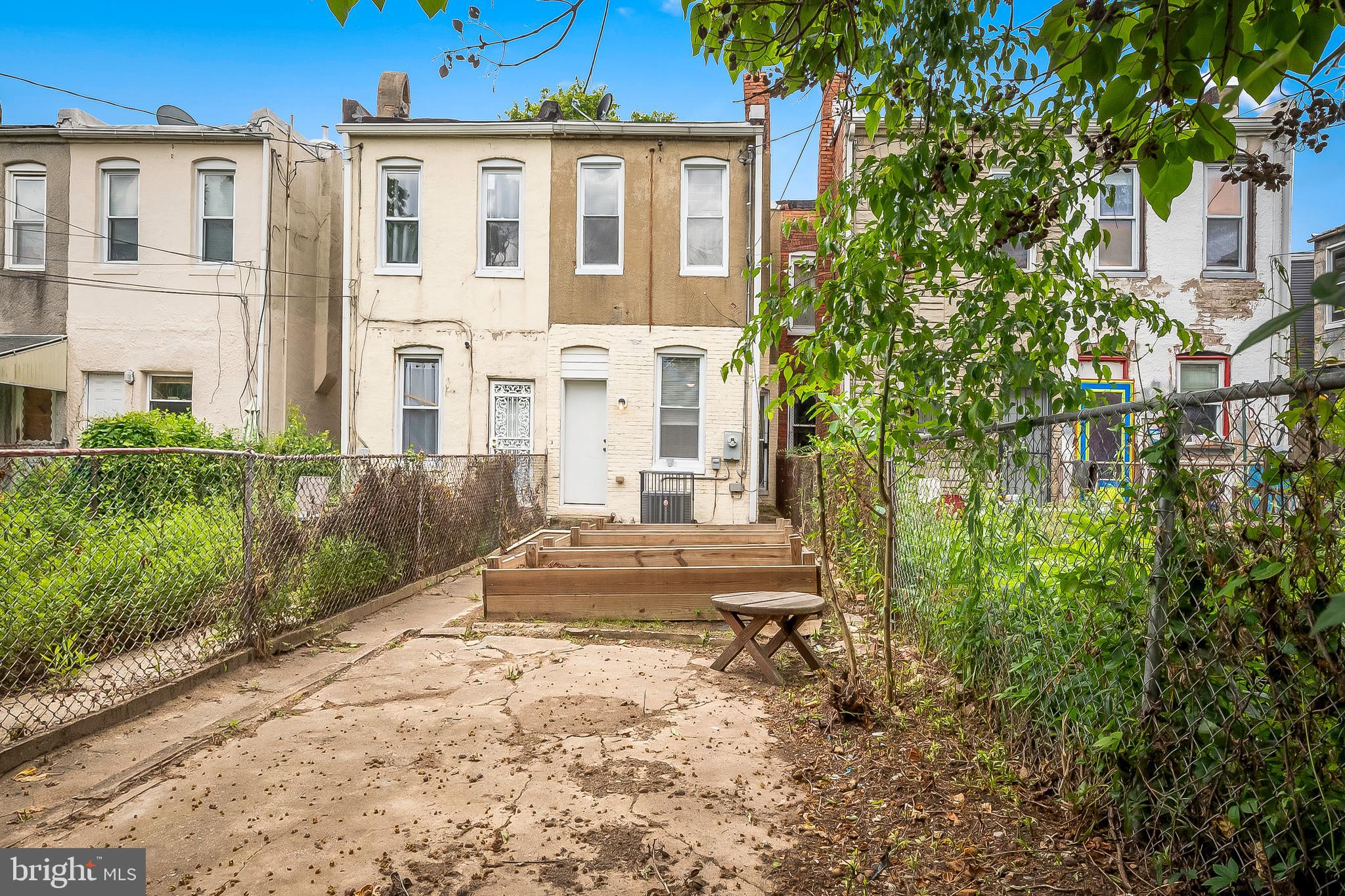 OLD GOUCHER - Residential