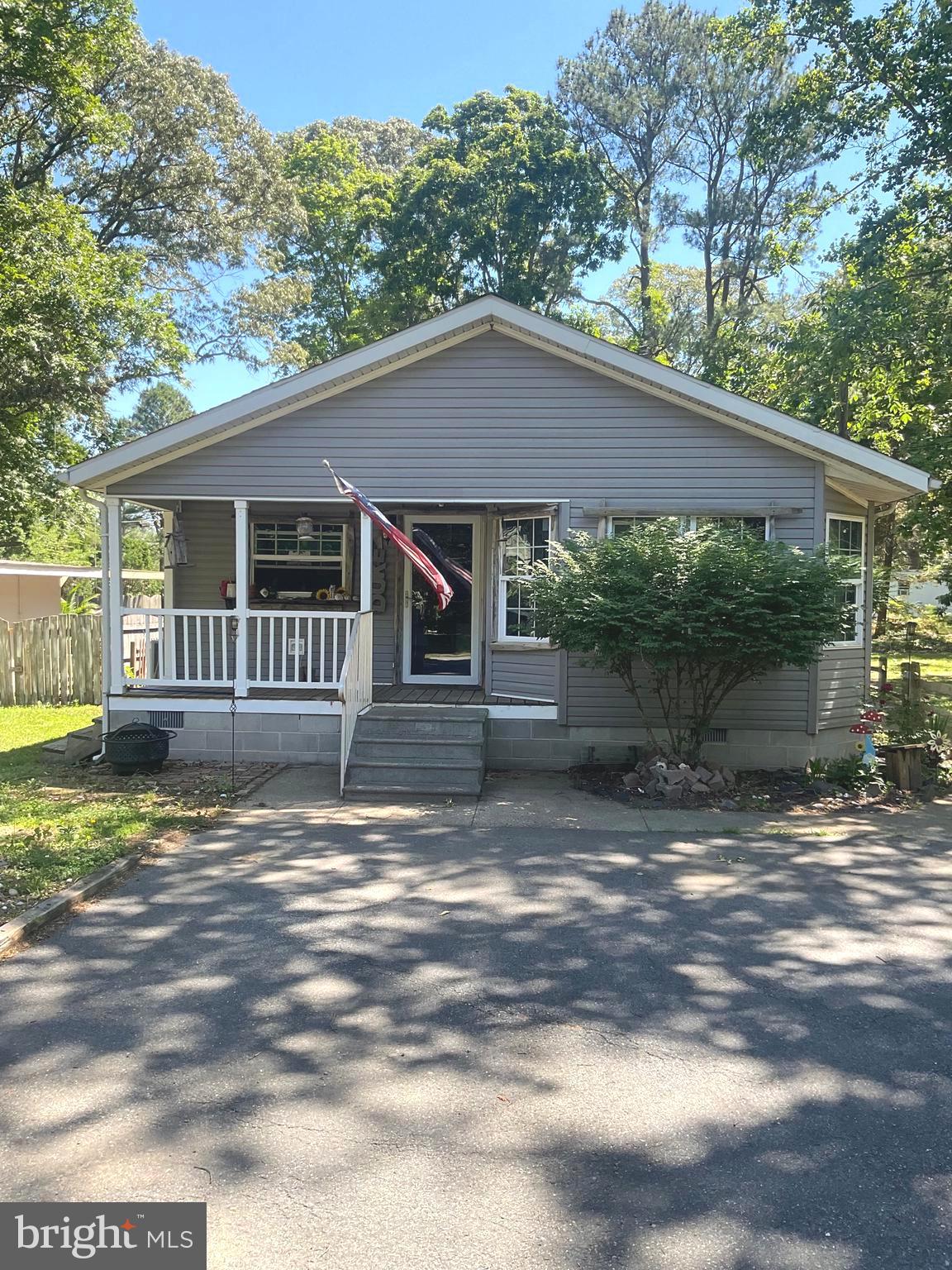 22201 CAMP ARROWHEAD ROAD