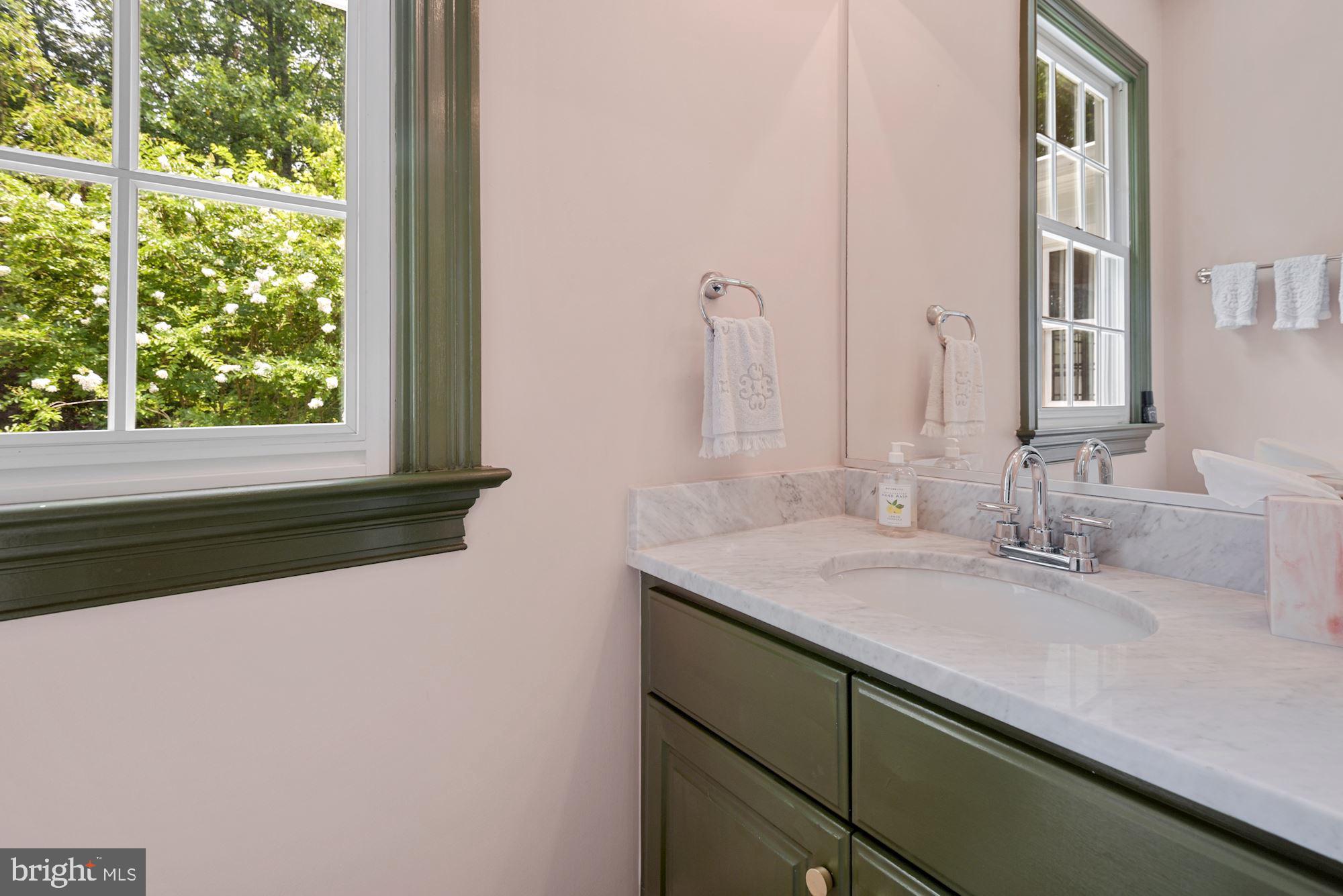 CARDEROCK SPRINGS - Residential