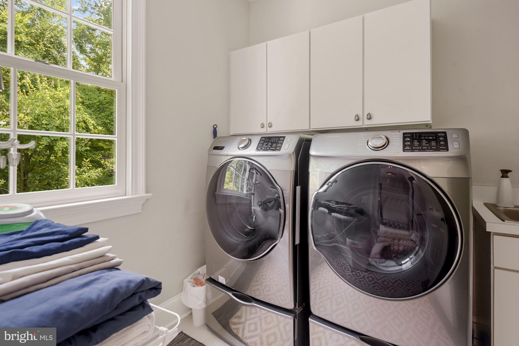 CARDEROCK SPRINGS - Residential