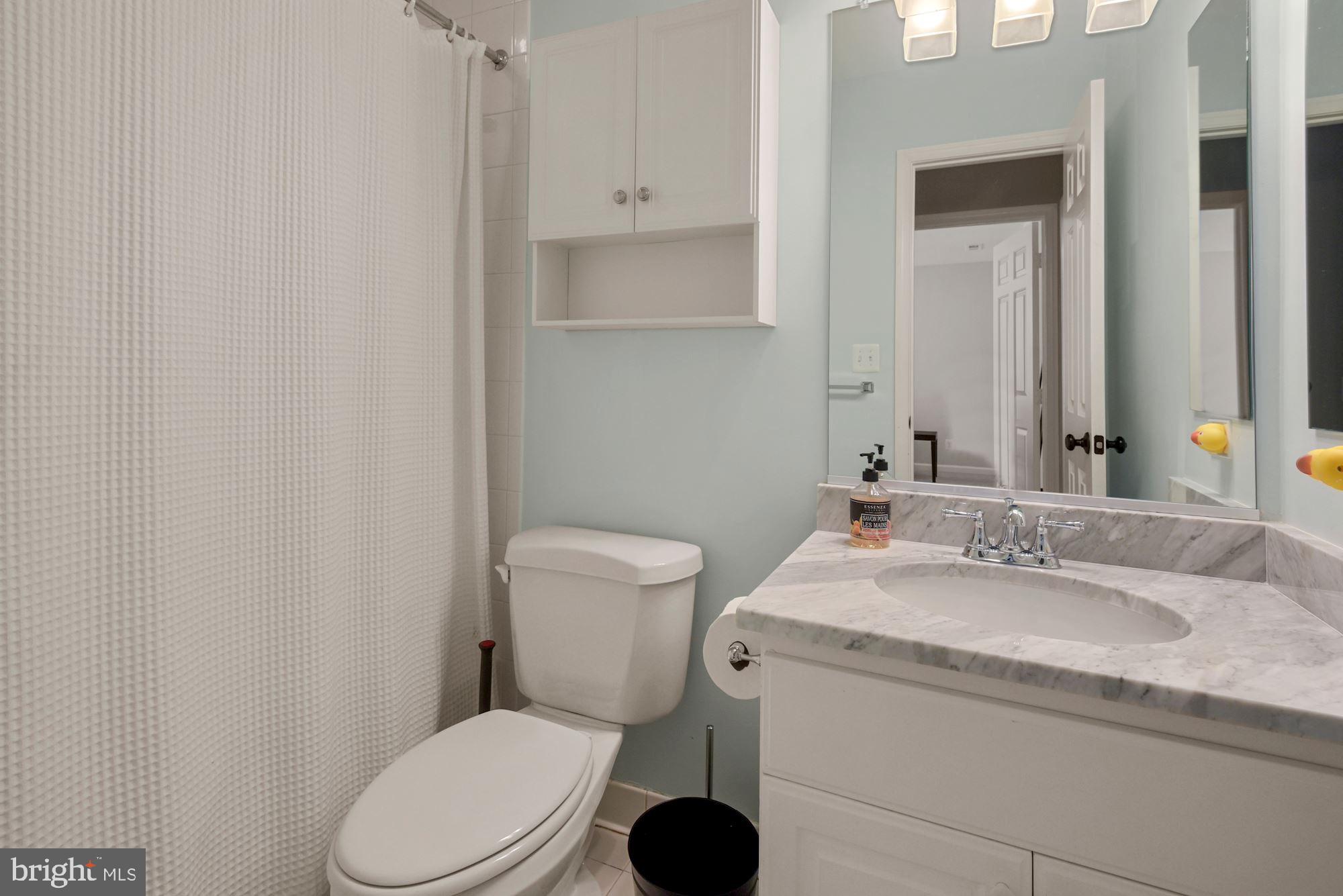 CARDEROCK SPRINGS - Residential