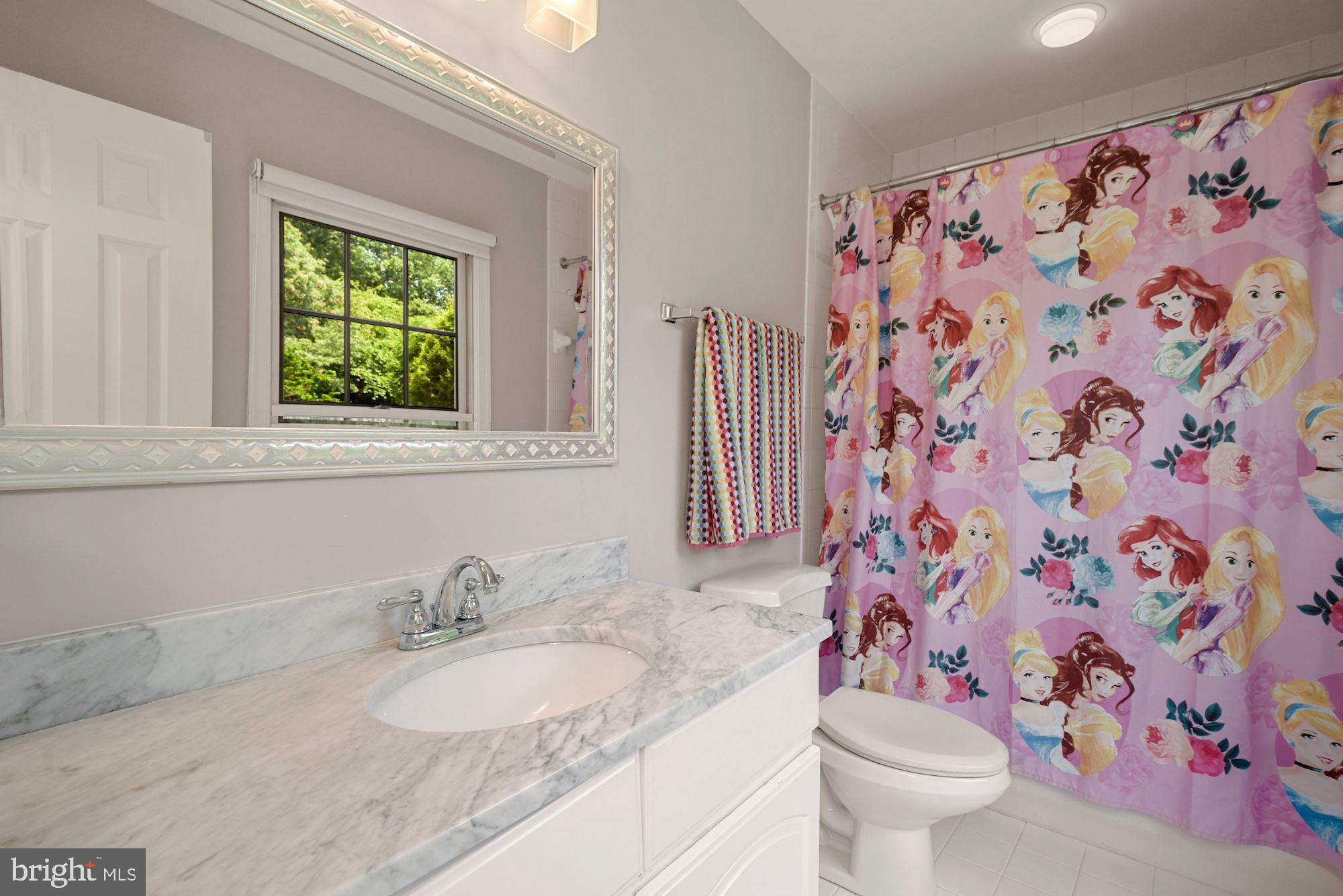 CARDEROCK SPRINGS - Residential