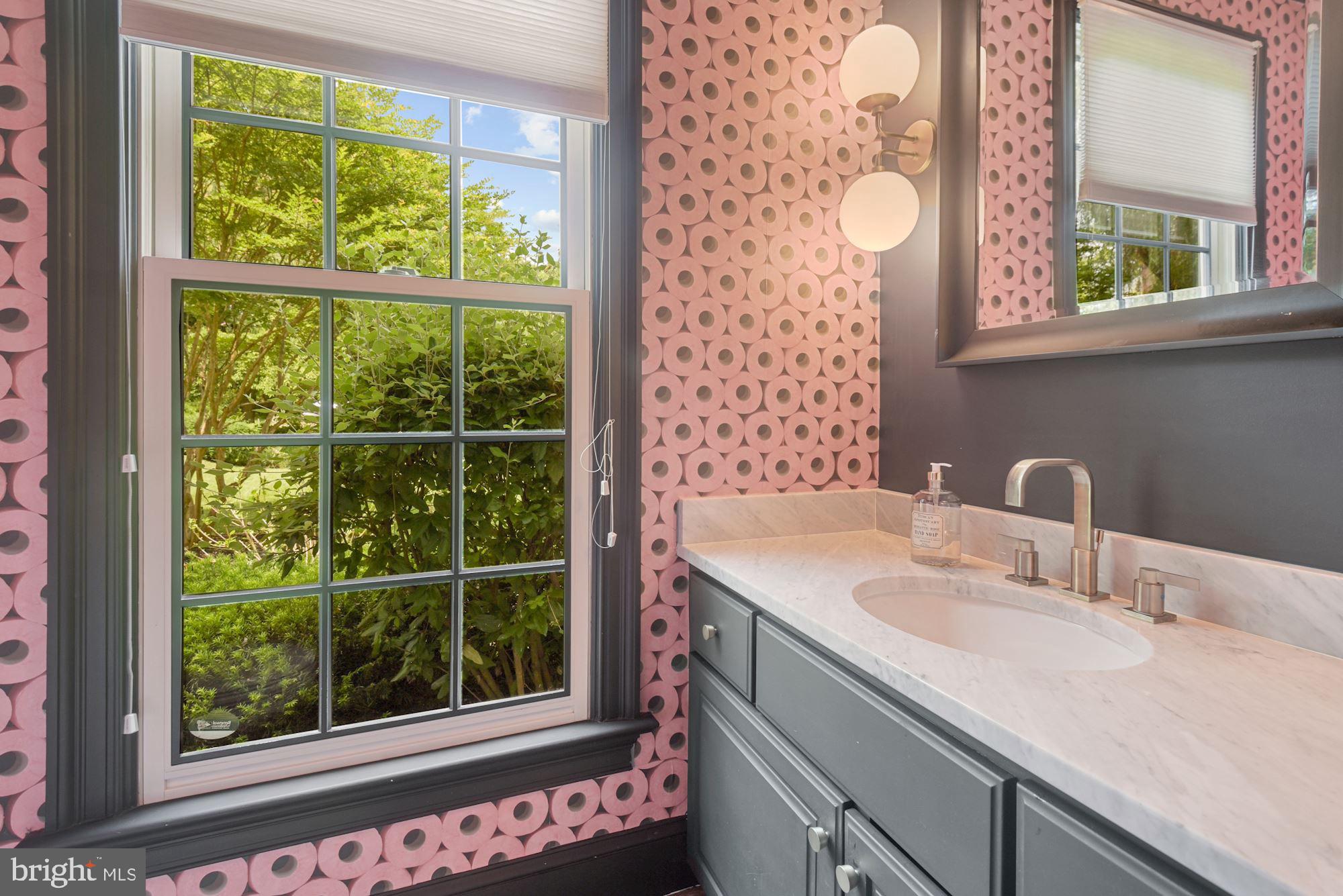 CARDEROCK SPRINGS - Residential