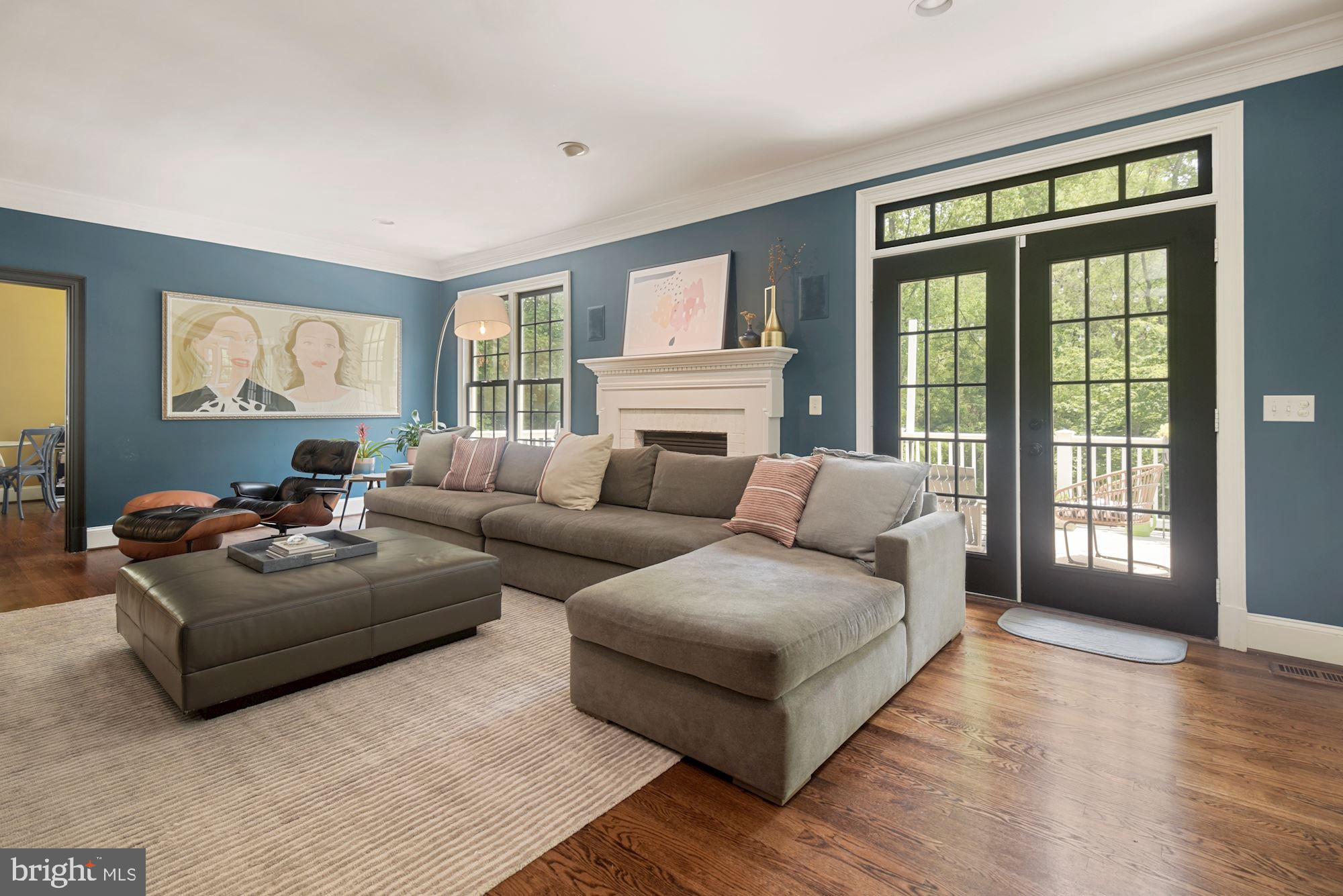 CARDEROCK SPRINGS - Residential