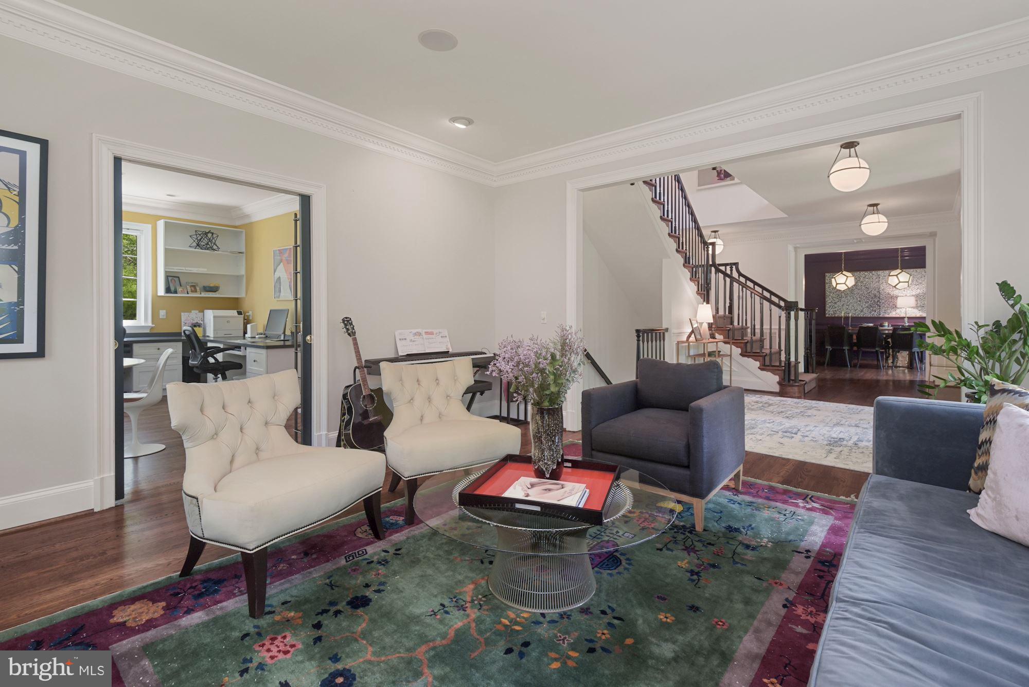 CARDEROCK SPRINGS - Residential