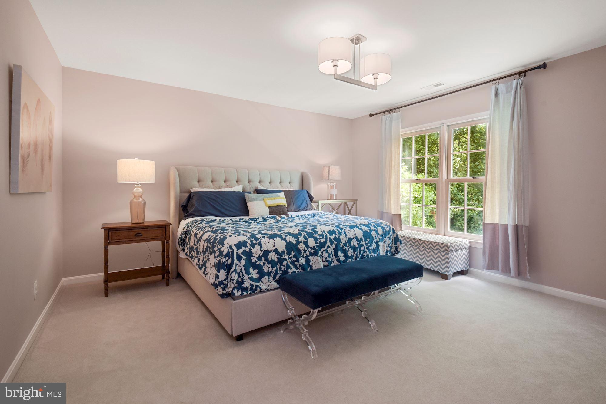 CARDEROCK SPRINGS - Residential