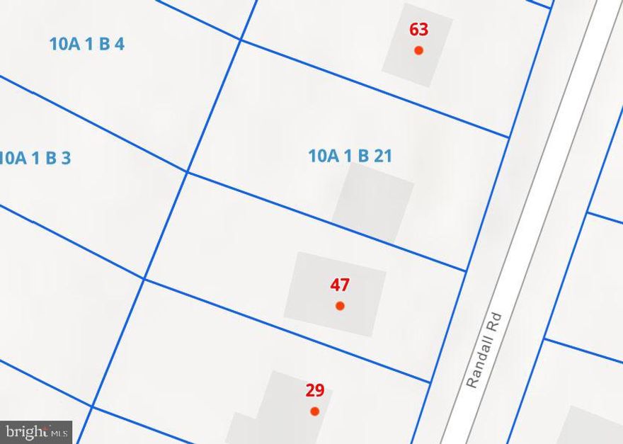 Vacant lot available in Berkley Beach. Public water and sewer available.