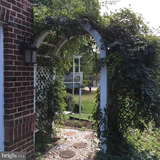 OAKTON - Residential Lease