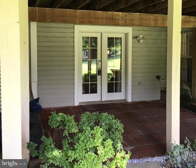 OAKTON - Residential Lease