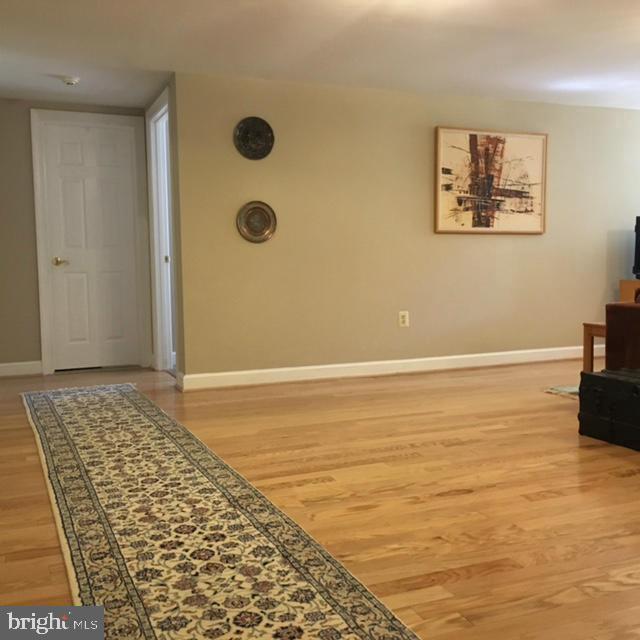 OAKTON - Residential Lease