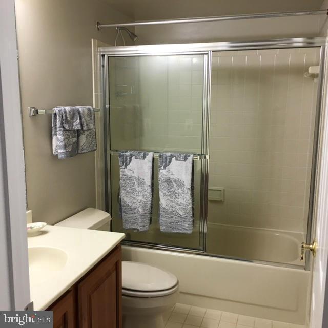 OAKTON - Residential Lease