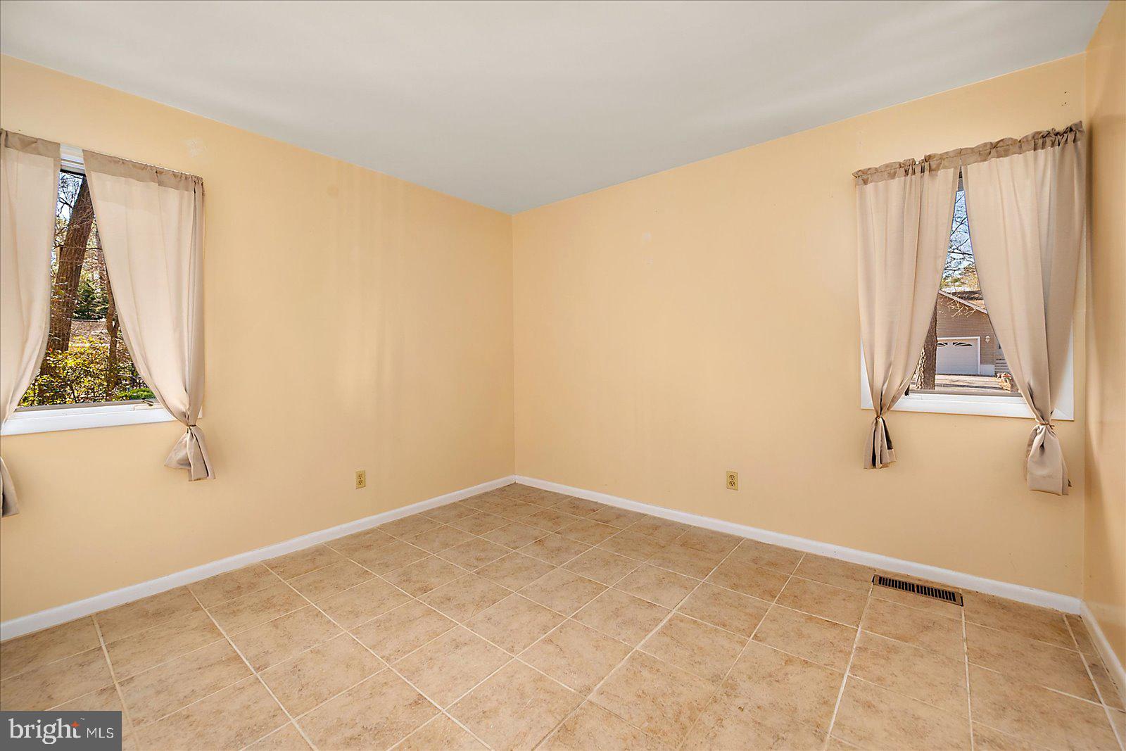 OCEAN PINES - HUNTINGTON - Residential