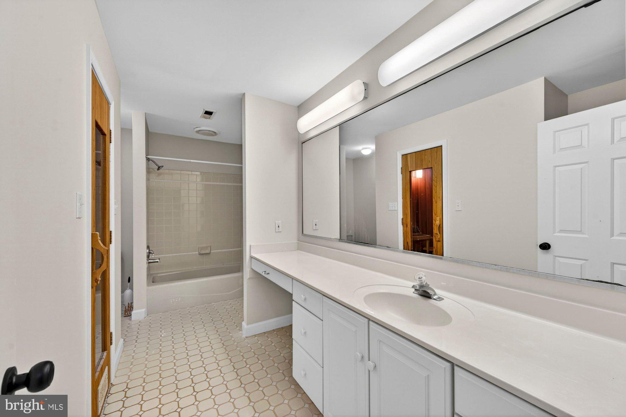 WOLFTRAP MEADOWS - Residential
