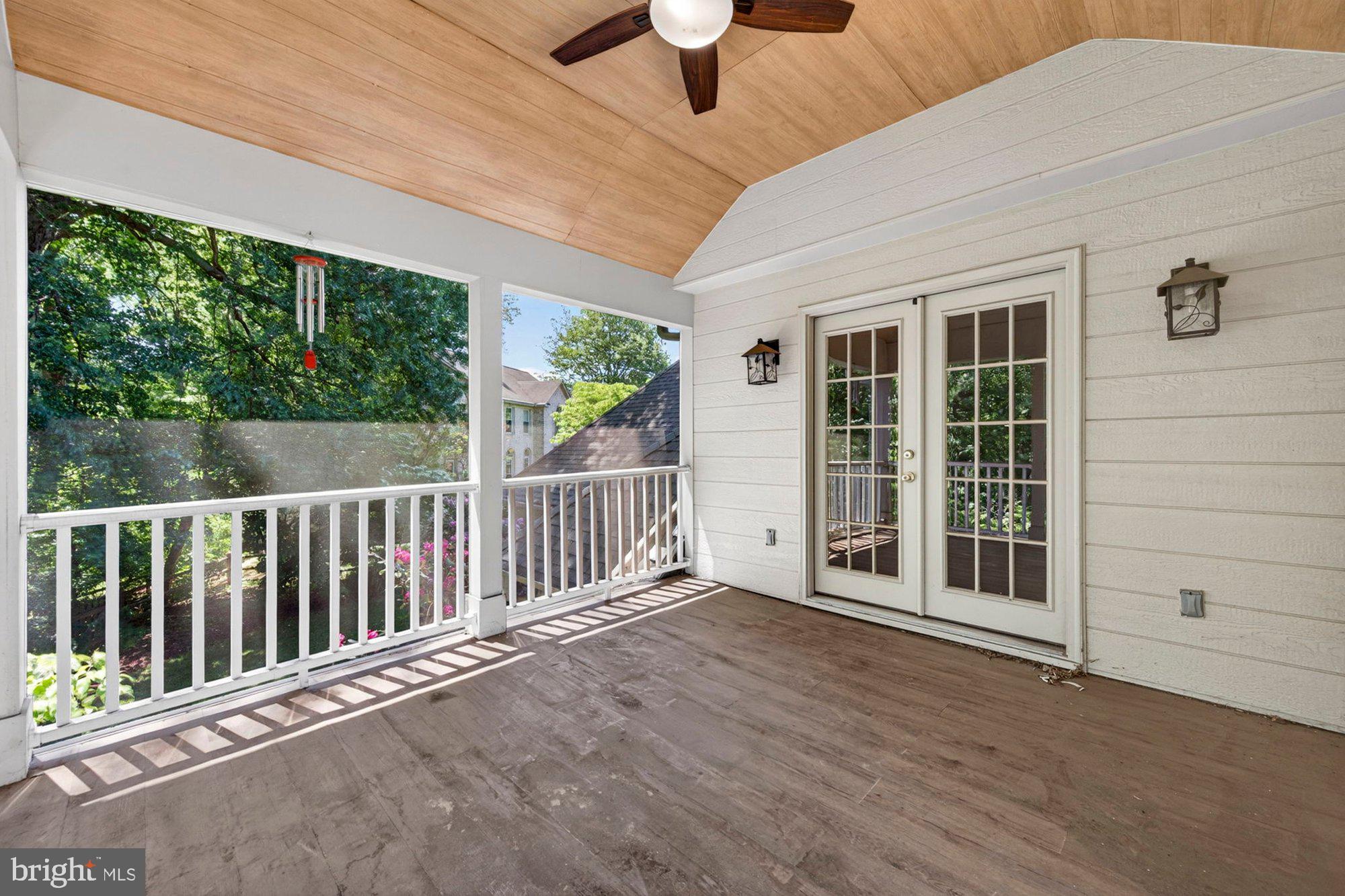 WOLFTRAP MEADOWS - Residential