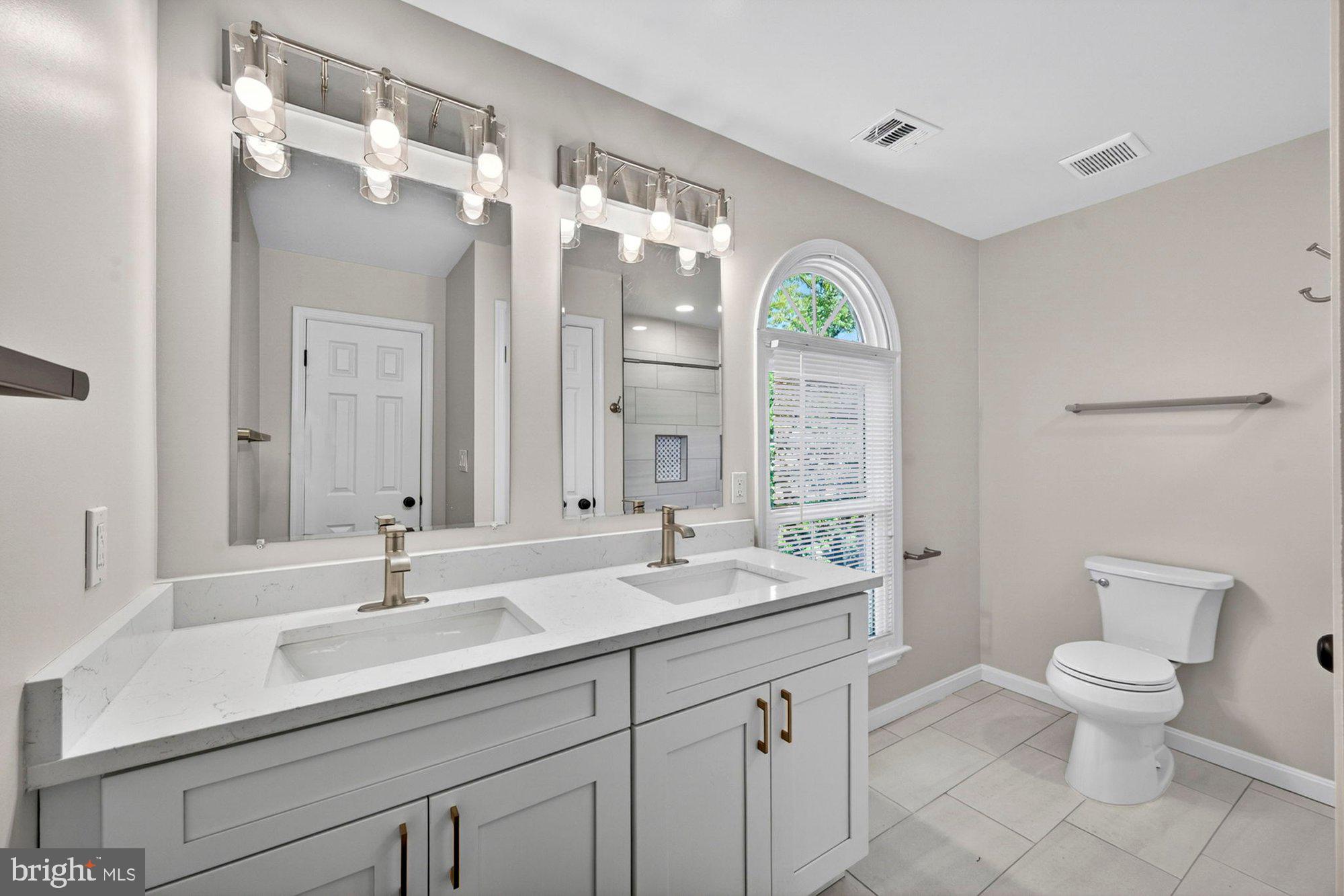 WOLFTRAP MEADOWS - Residential