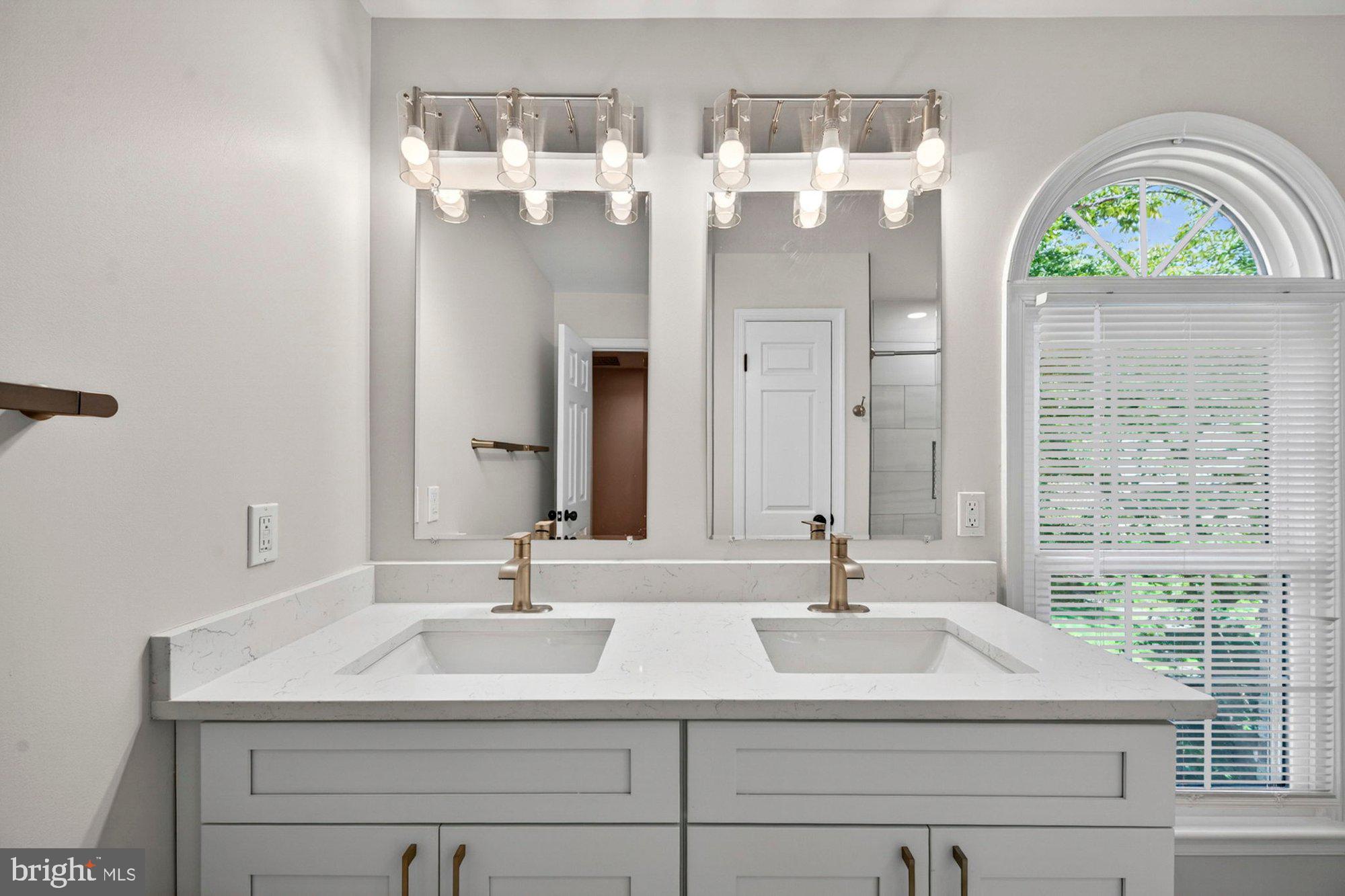 WOLFTRAP MEADOWS - Residential