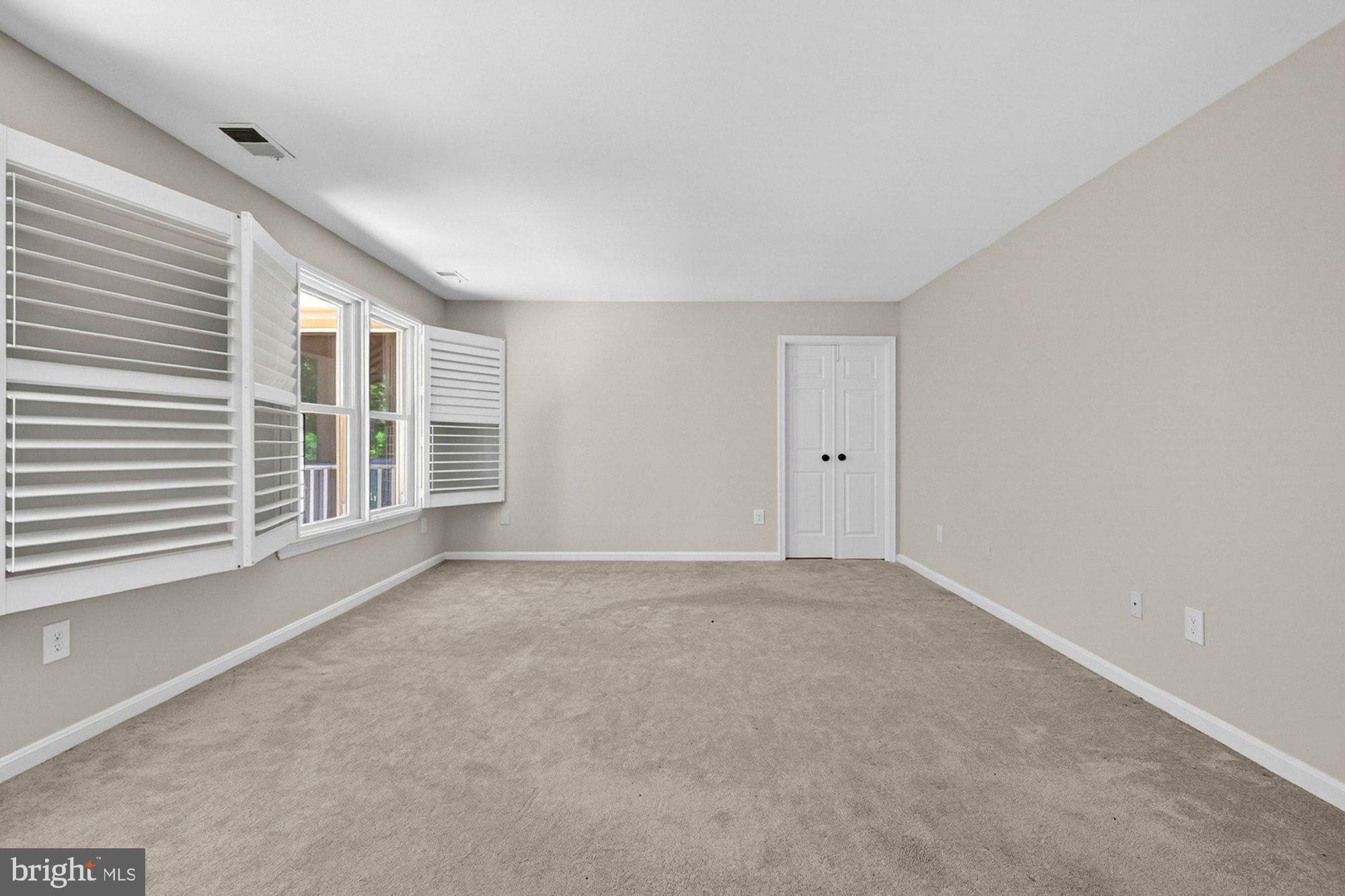 WOLFTRAP MEADOWS - Residential