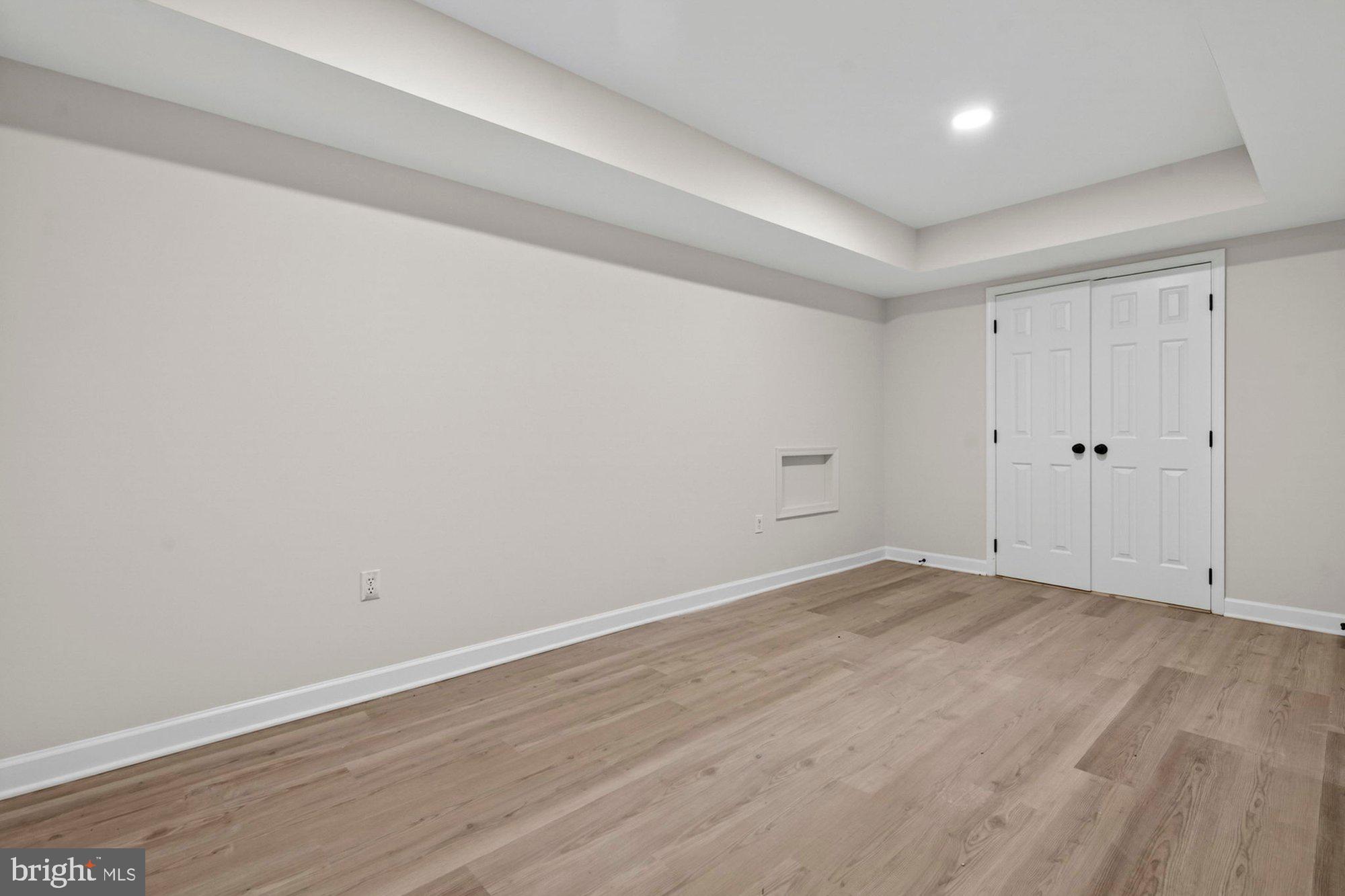 WOLFTRAP MEADOWS - Residential