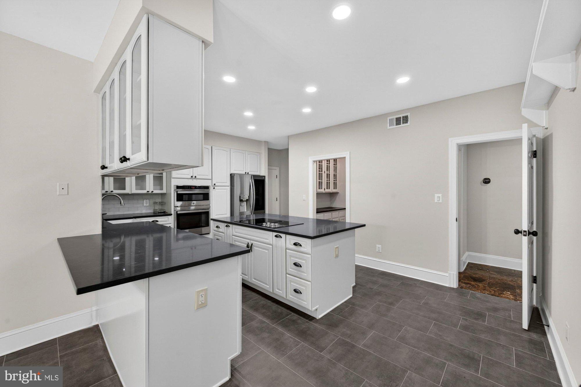 WOLFTRAP MEADOWS - Residential
