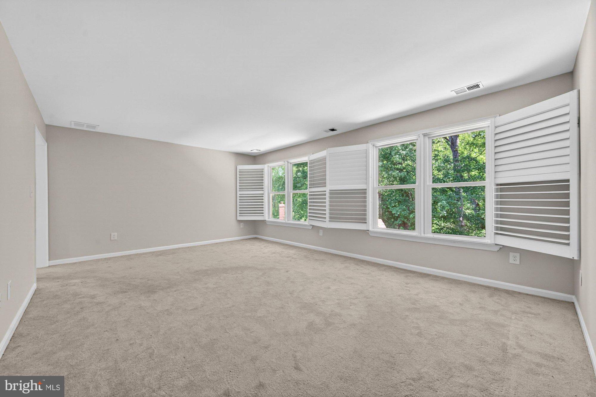 WOLFTRAP MEADOWS - Residential