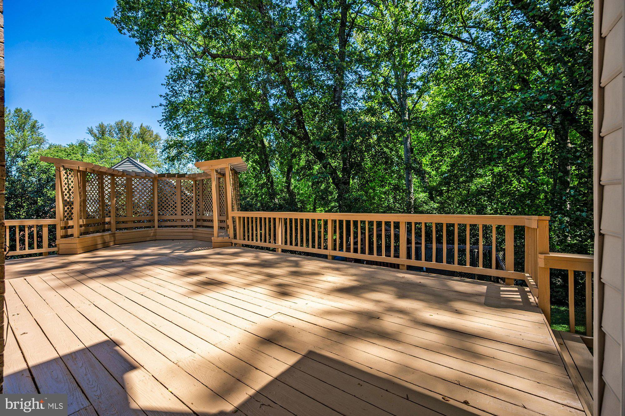 WOLFTRAP MEADOWS - Residential