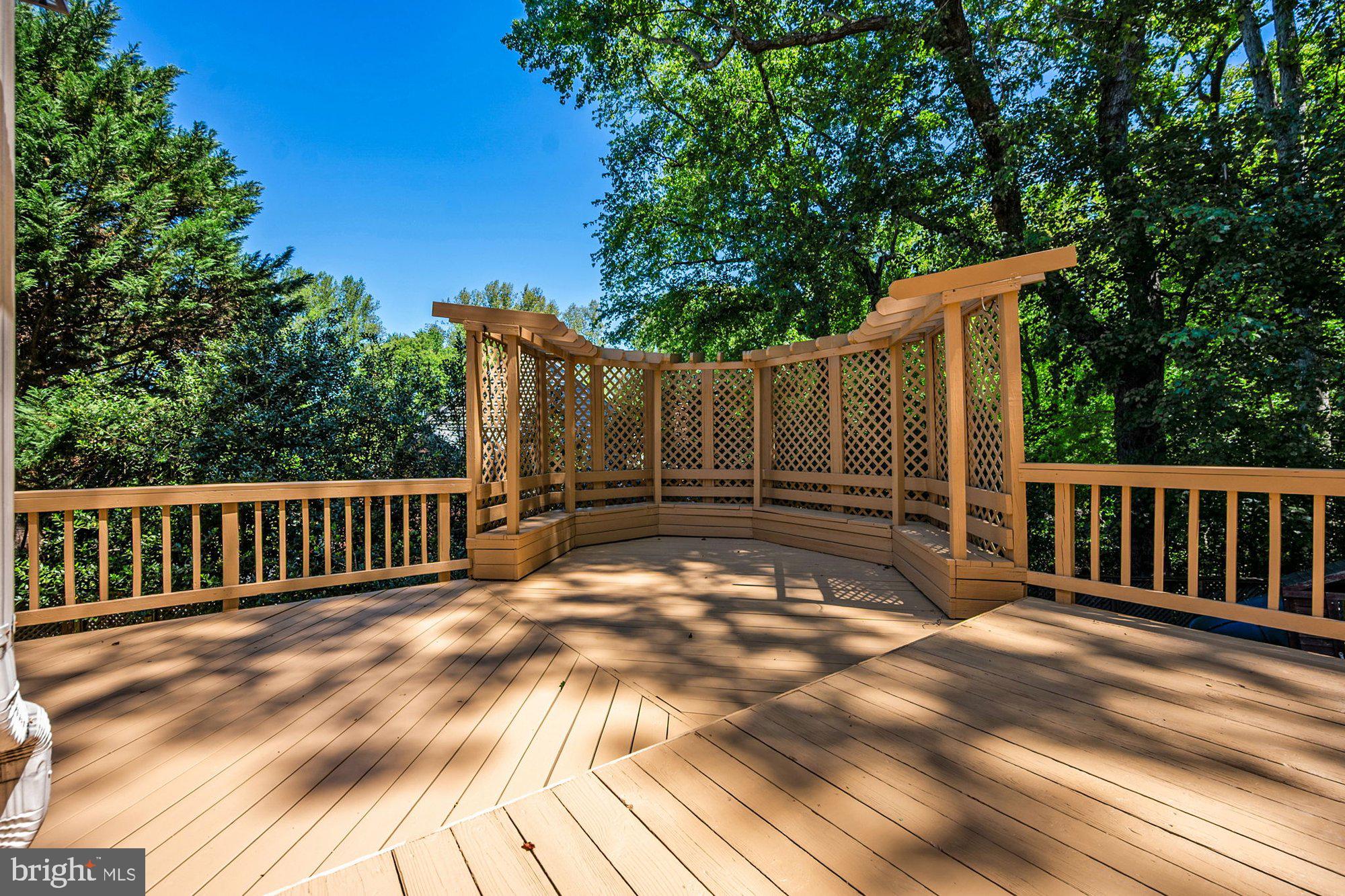 WOLFTRAP MEADOWS - Residential