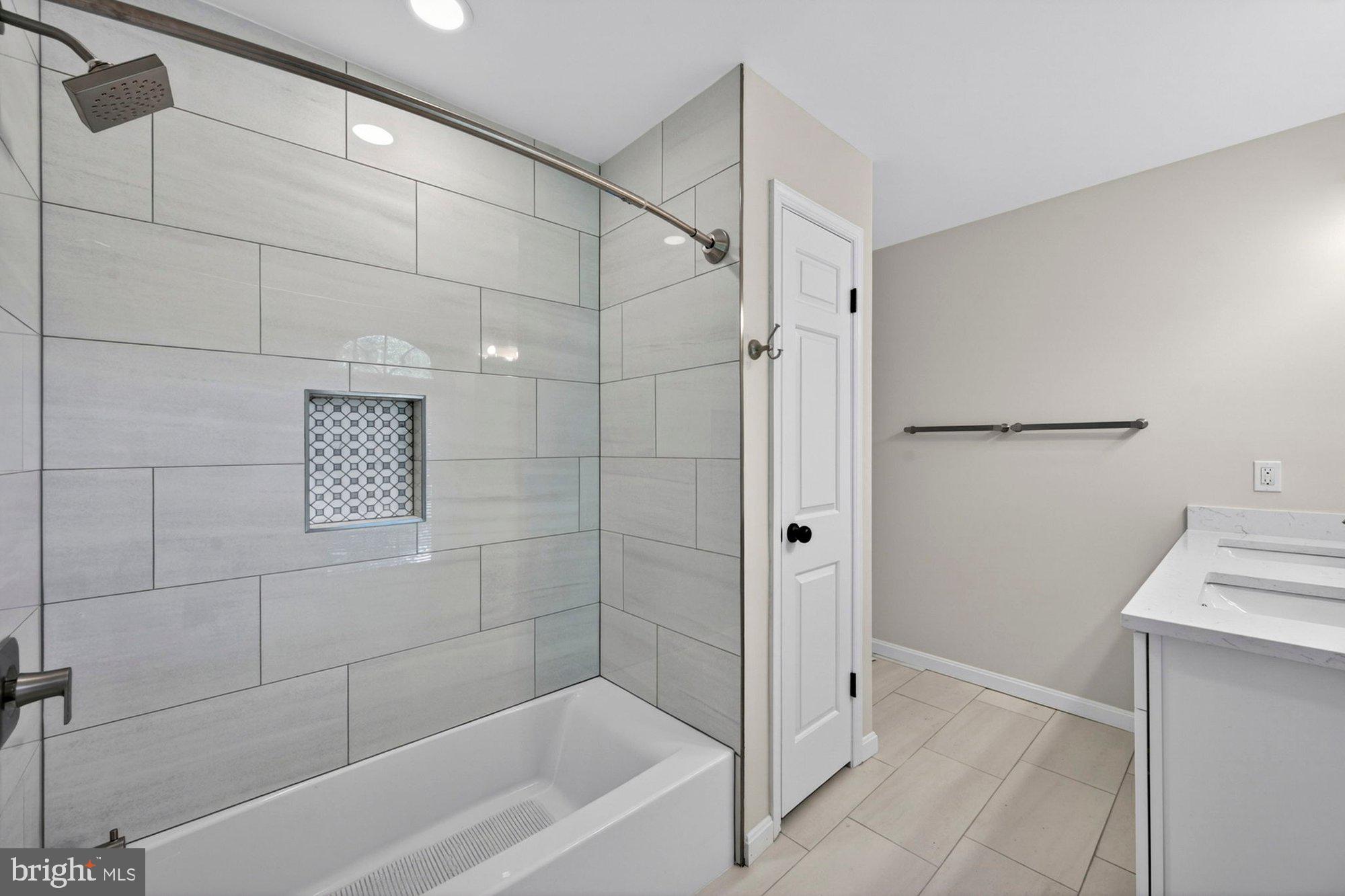 WOLFTRAP MEADOWS - Residential