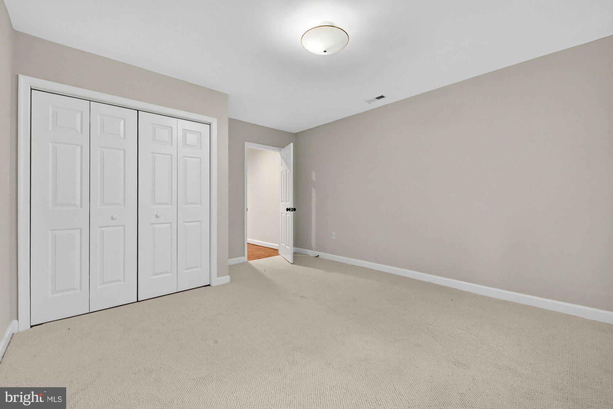 WOLFTRAP MEADOWS - Residential