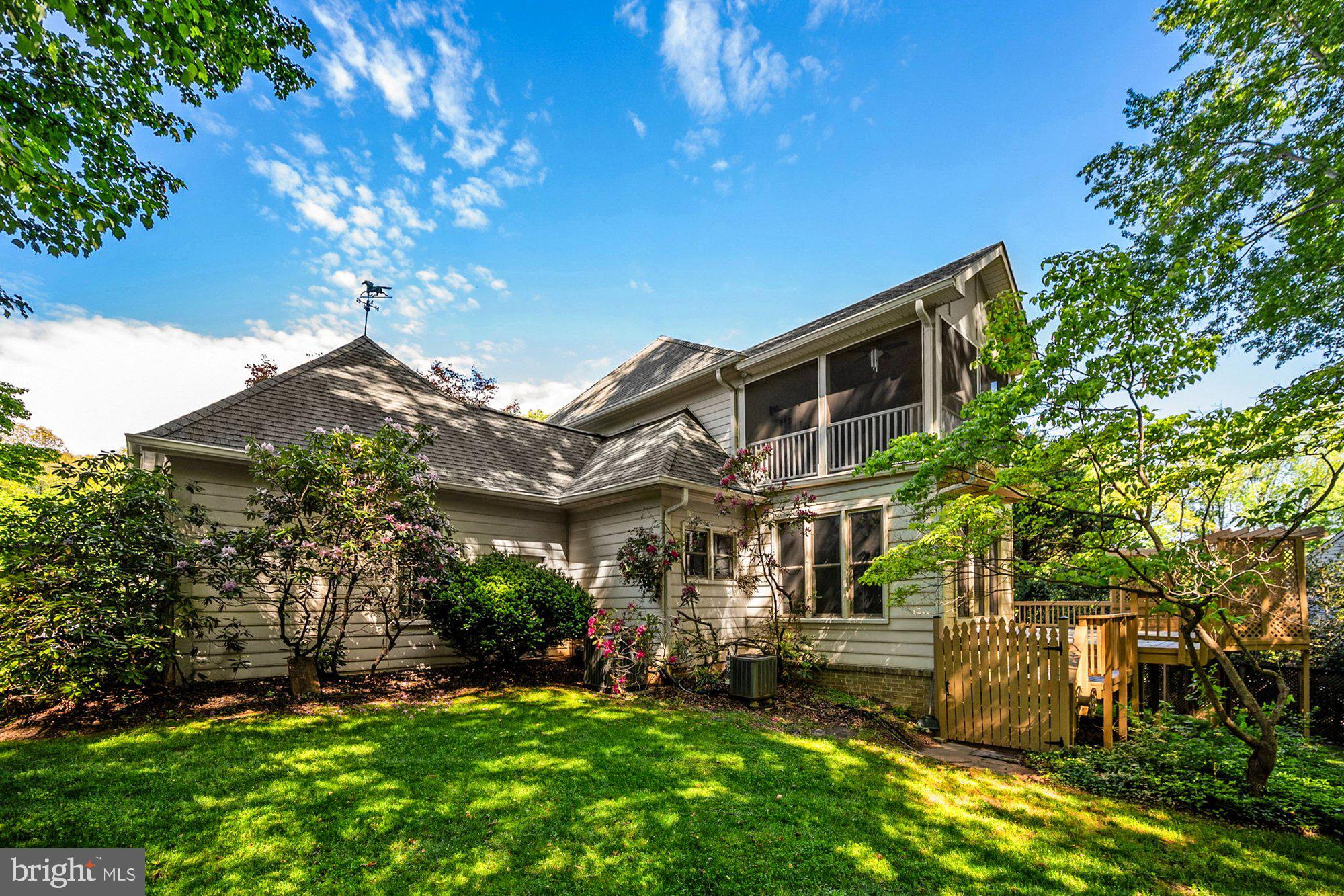 WOLFTRAP MEADOWS - Residential